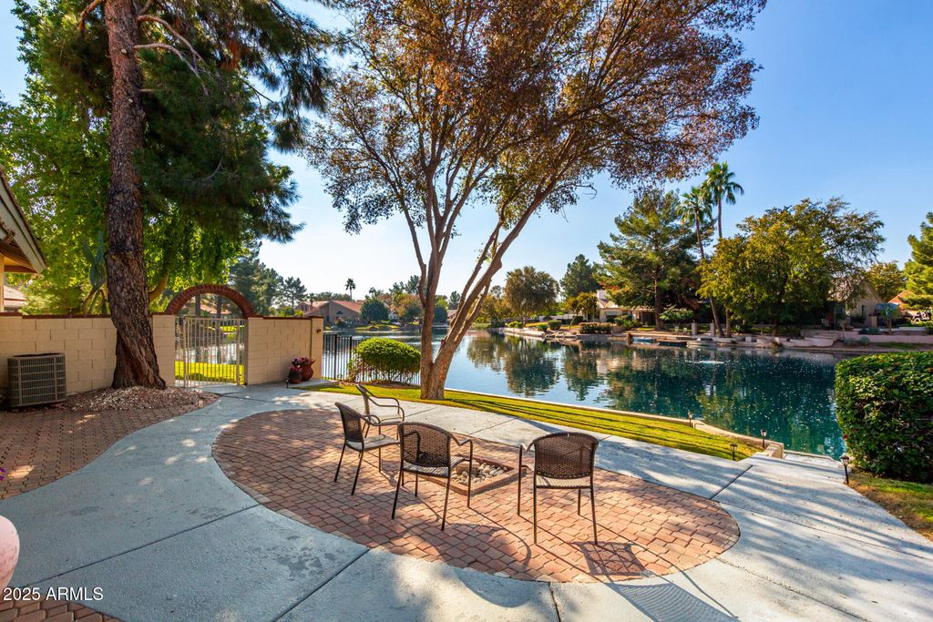 Photo of 1664 E Buffalo Circle, Chandler, AZ 85225 (MLS # 6952049)