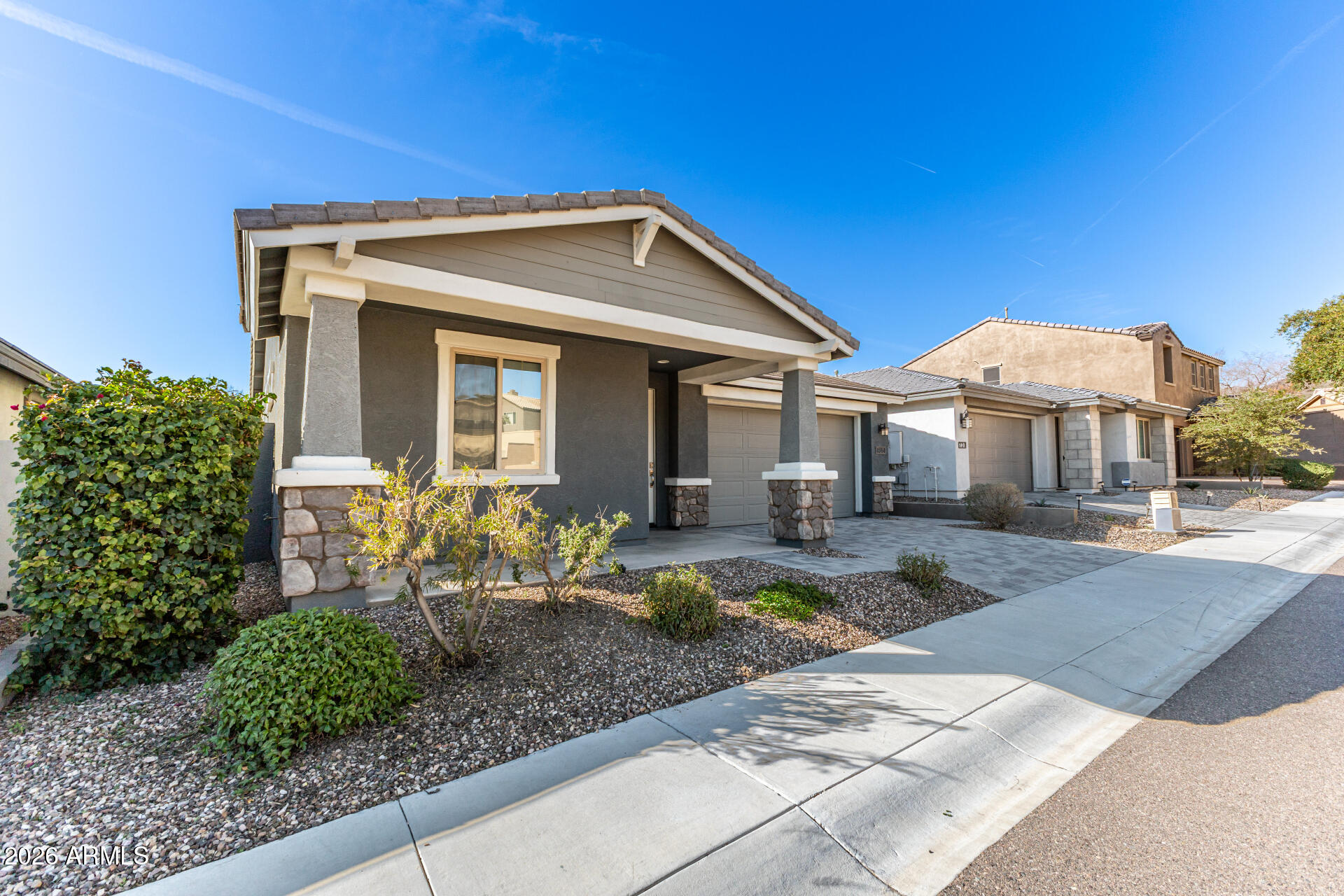 735 E MARBLEWOOD Way