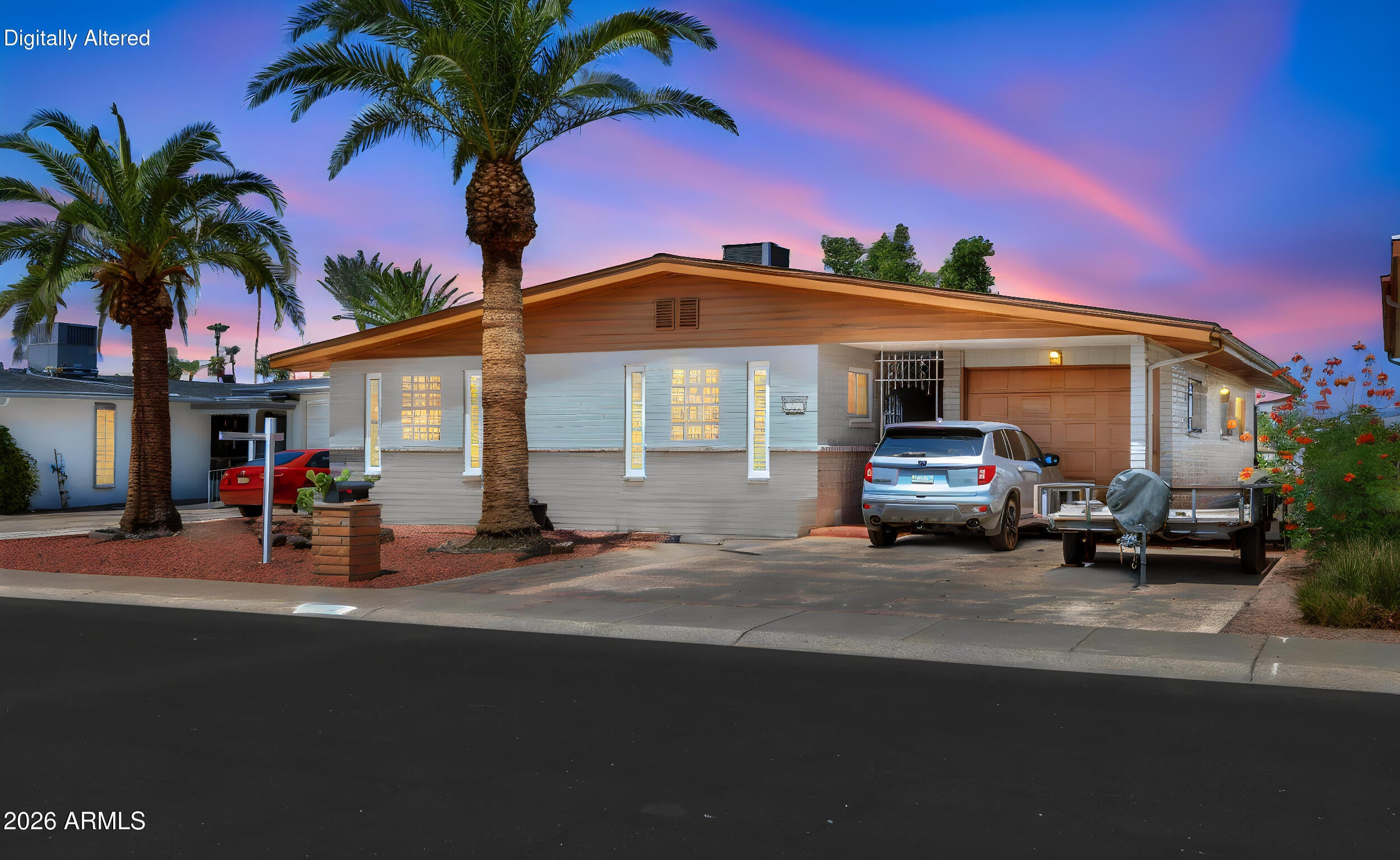 2152 N MIDDLECOFF Drive