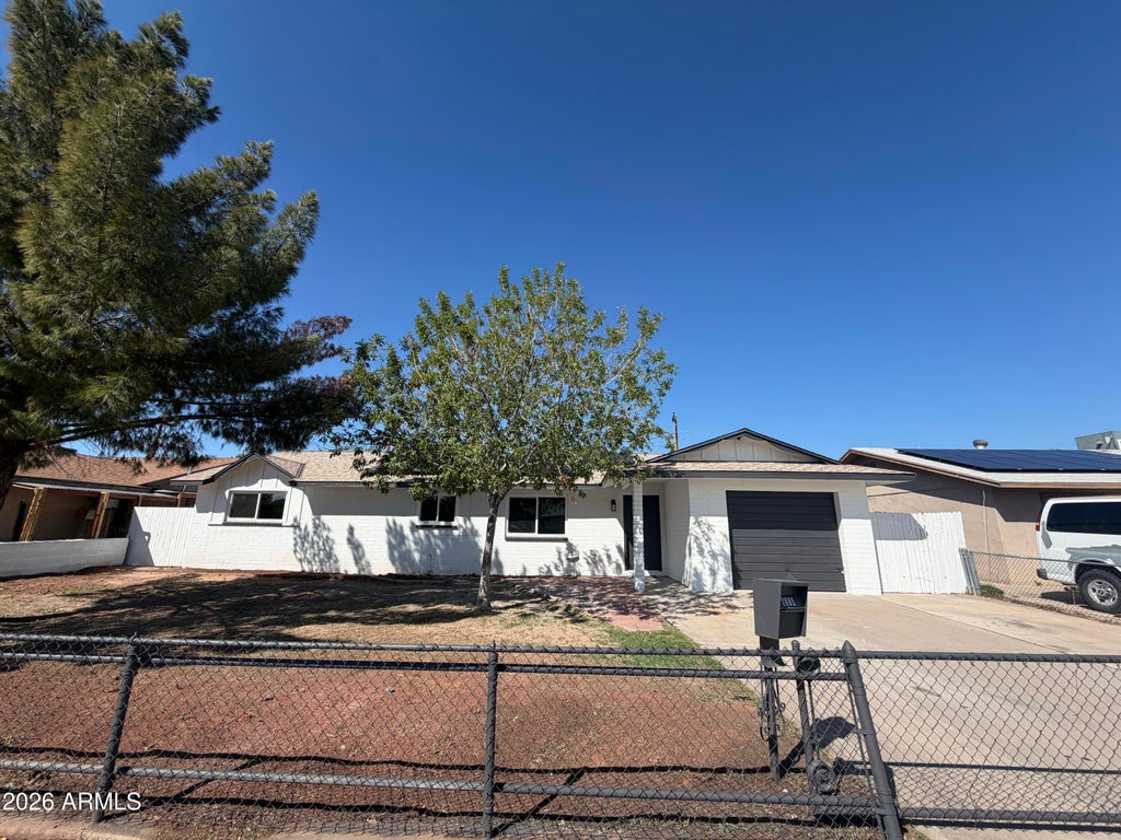 Photo of 6114 W Avalon Drive, Phoenix, AZ 85033 (MLS # 7095938)