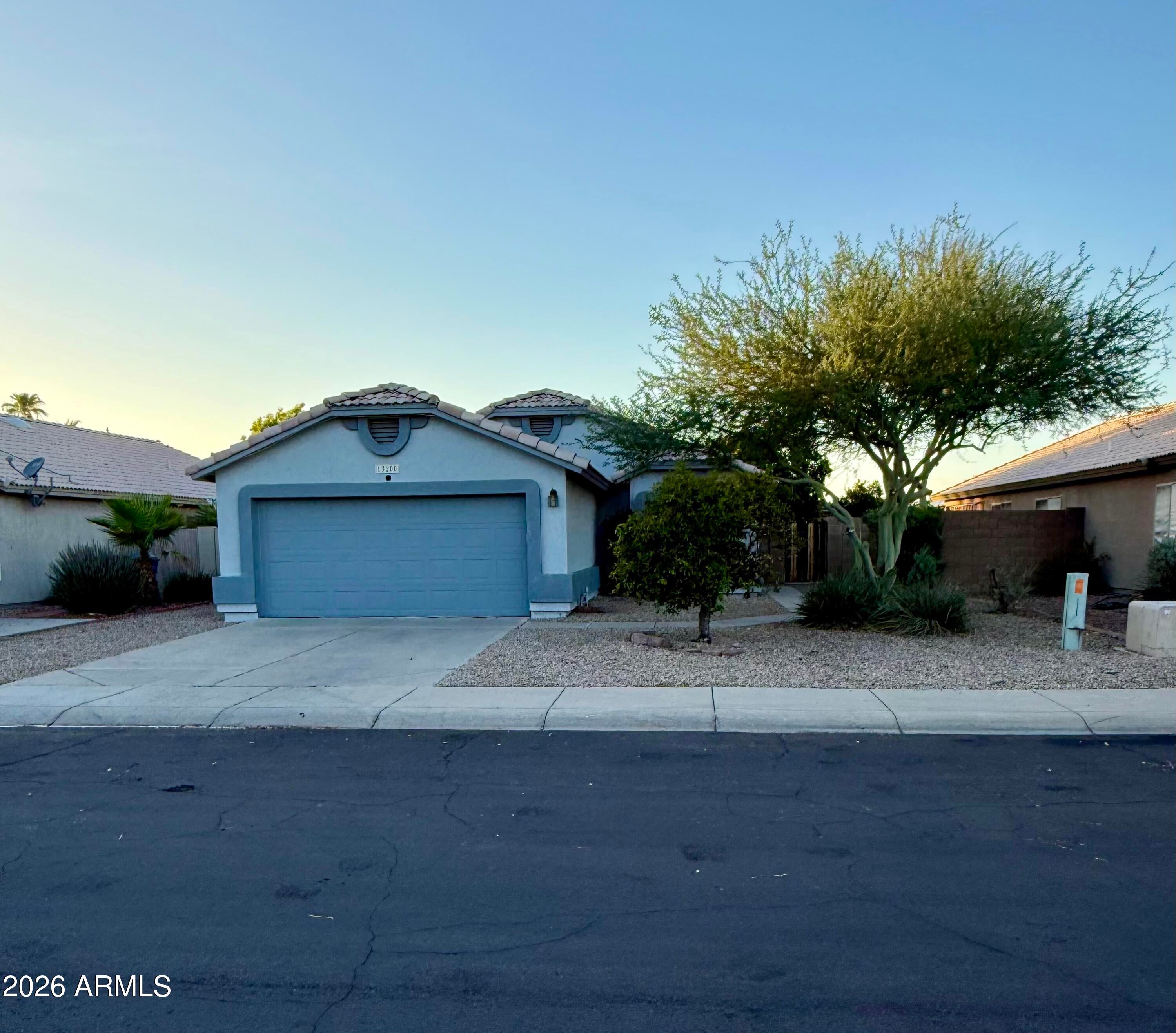 13200 W DESERT Lane