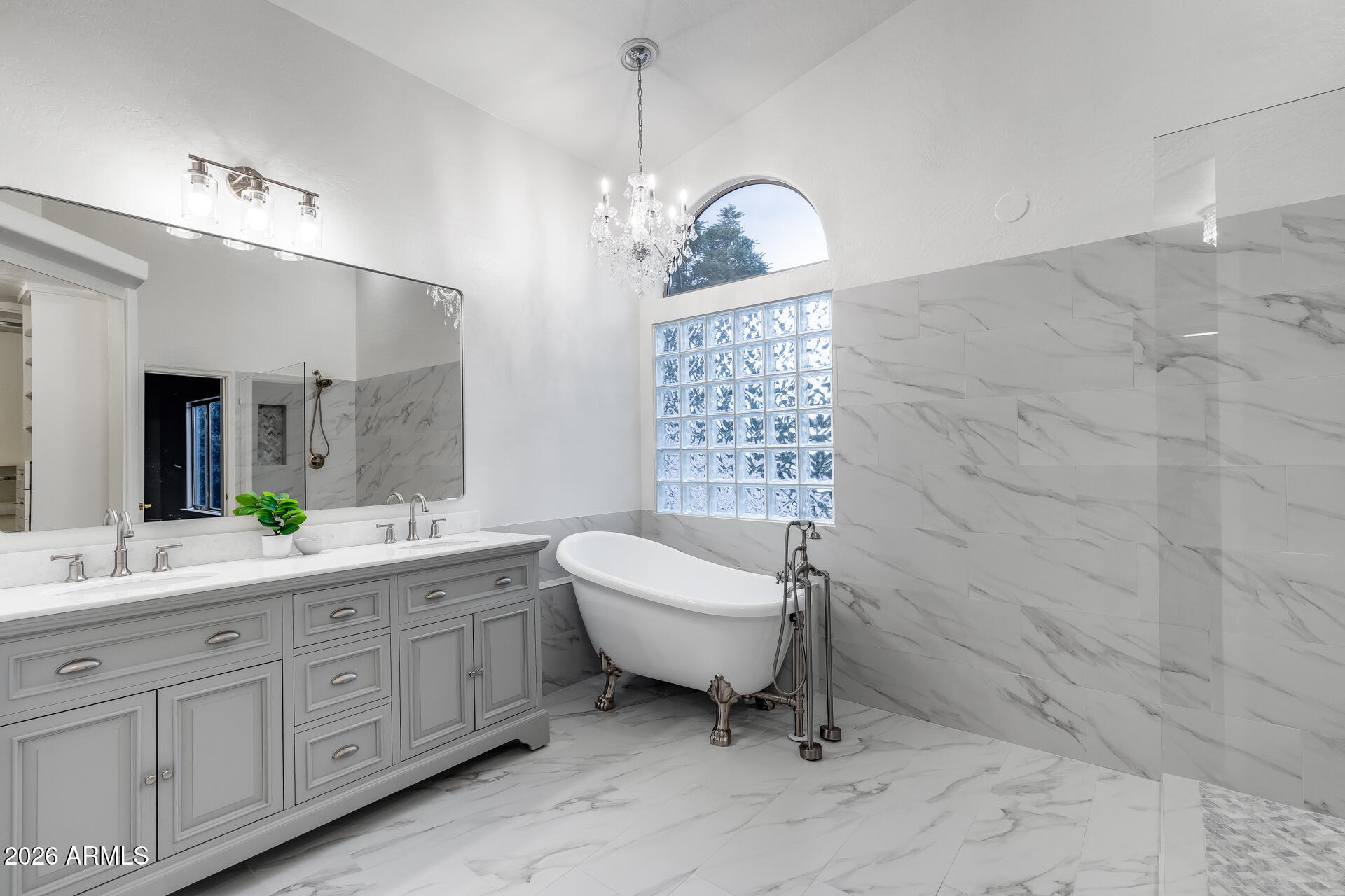 7438 E GLENN MOORE Road