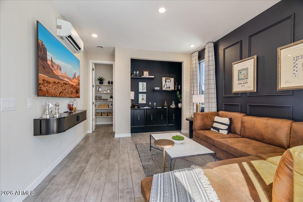 24057 W PUEBLO Avenue