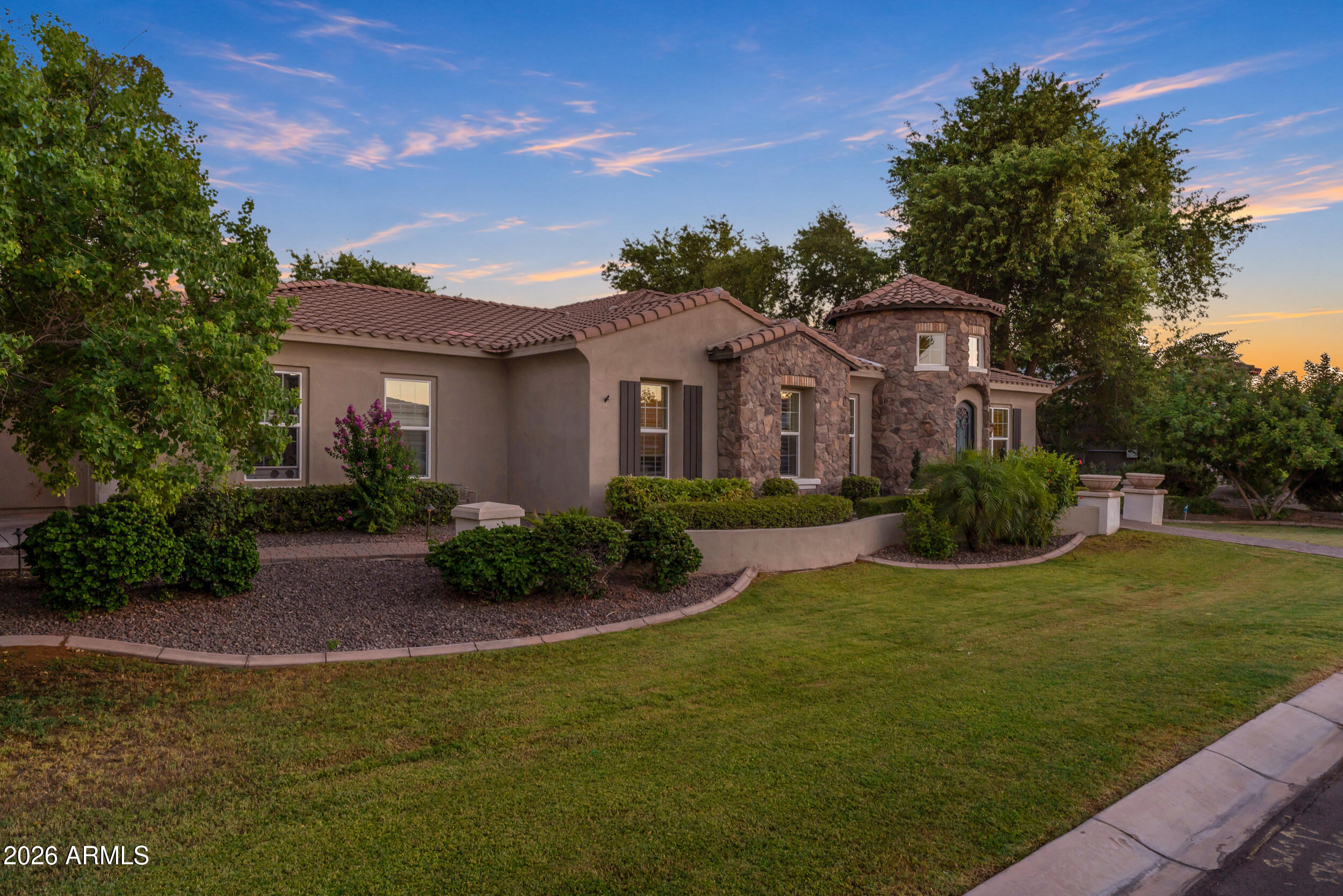 4339 E ESTRELLA Court