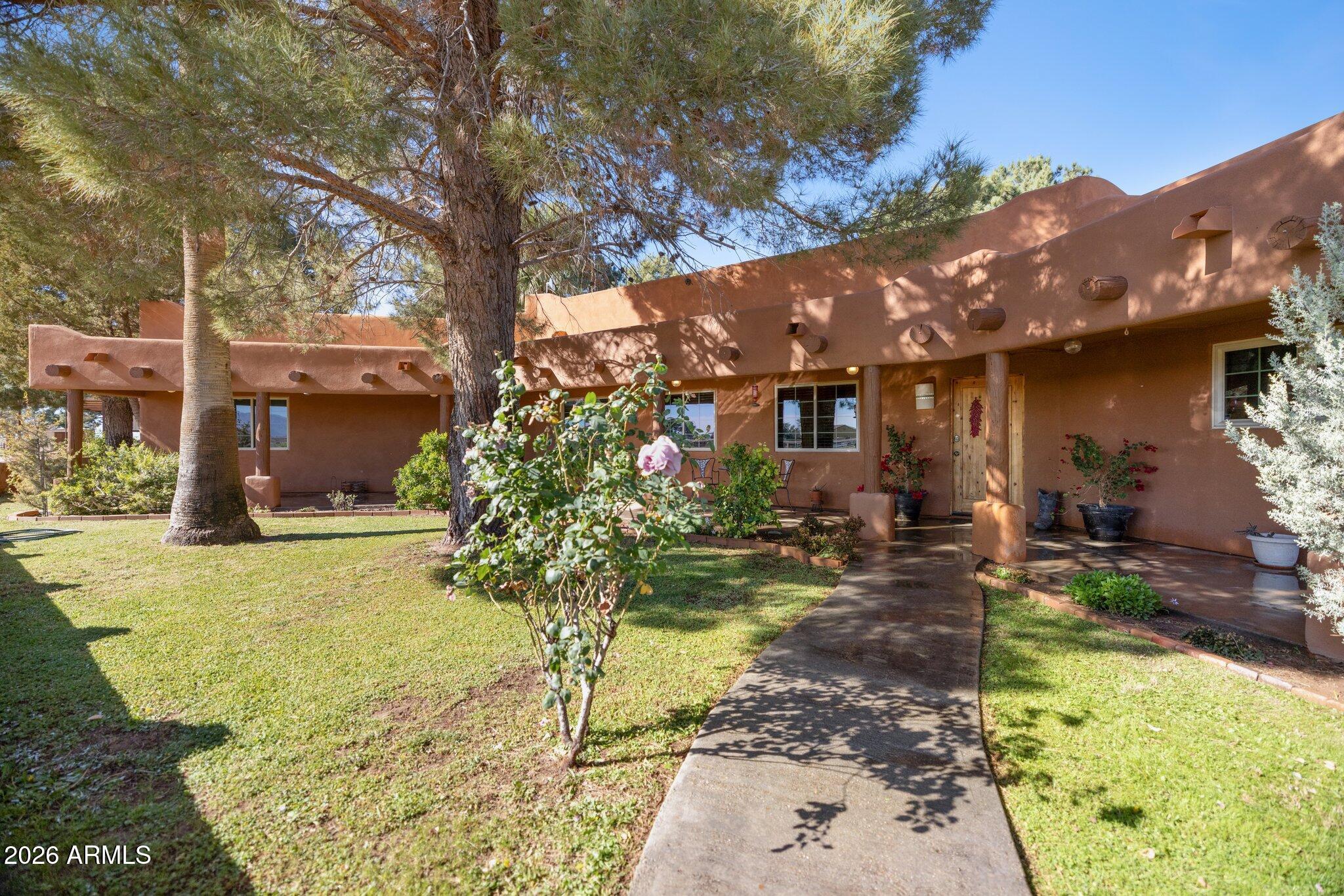 7496 S LINDA LOU Road