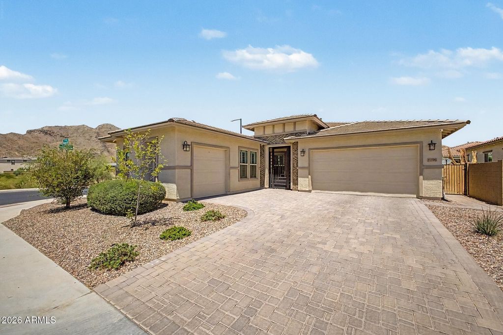 Photo of 21196 W Windsor Avenue, Buckeye, AZ 85396 (MLS # 7017236)