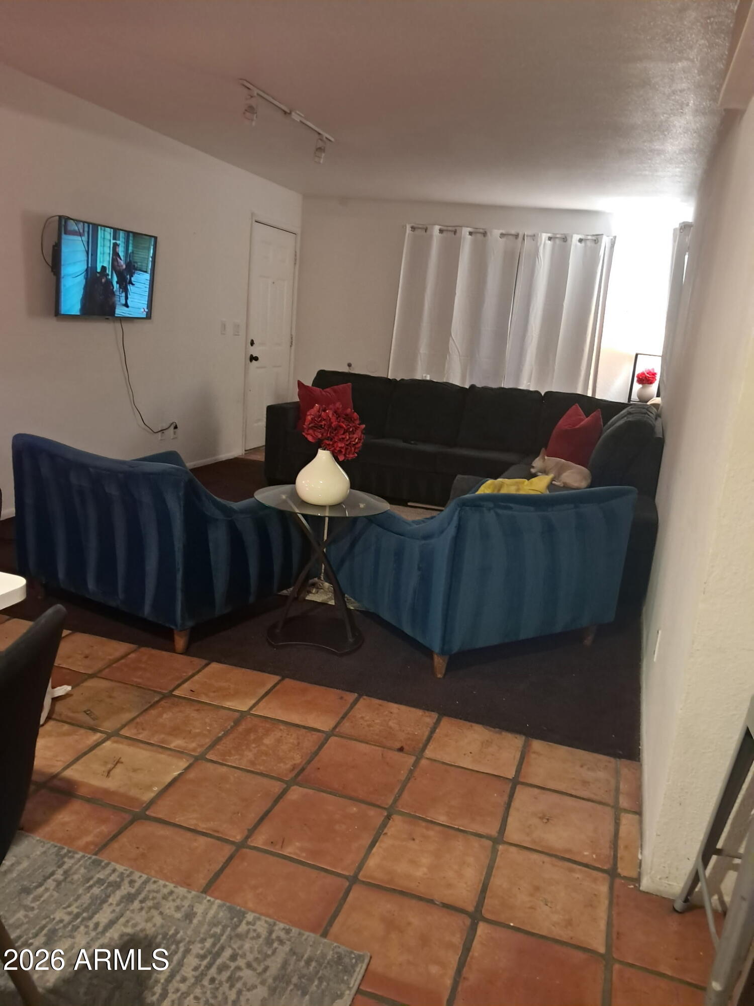 839 S WESTWOOD -- 188