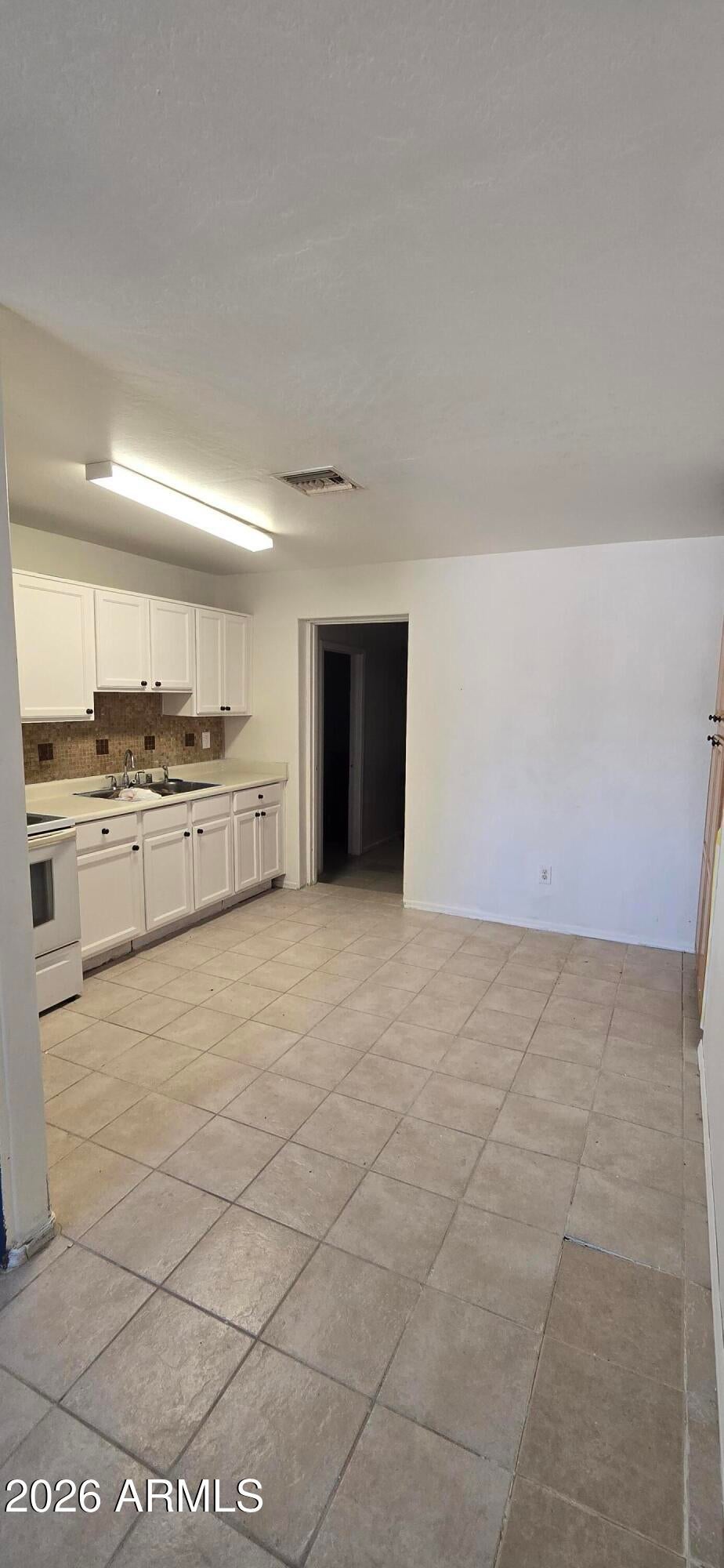 435 S MULBERRY --