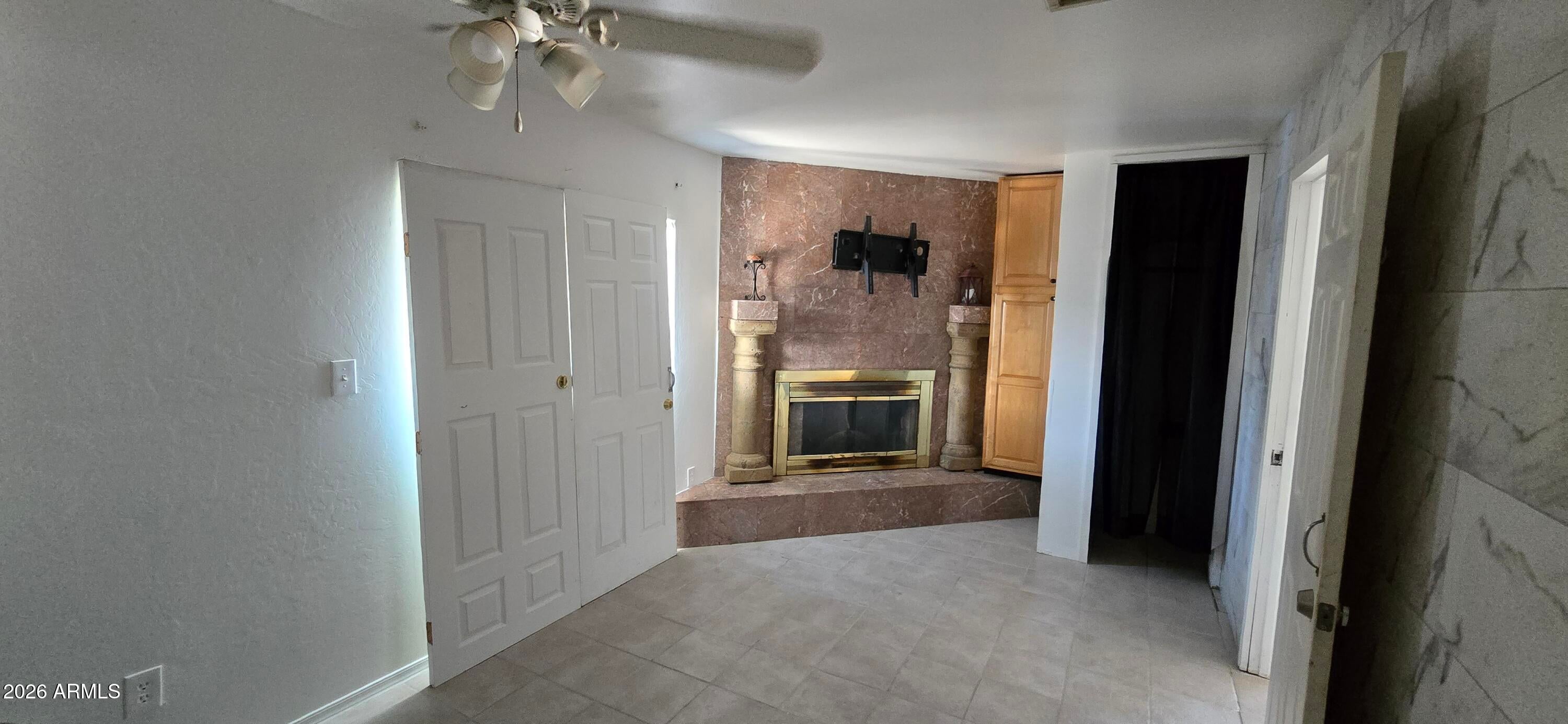 435 S MULBERRY --