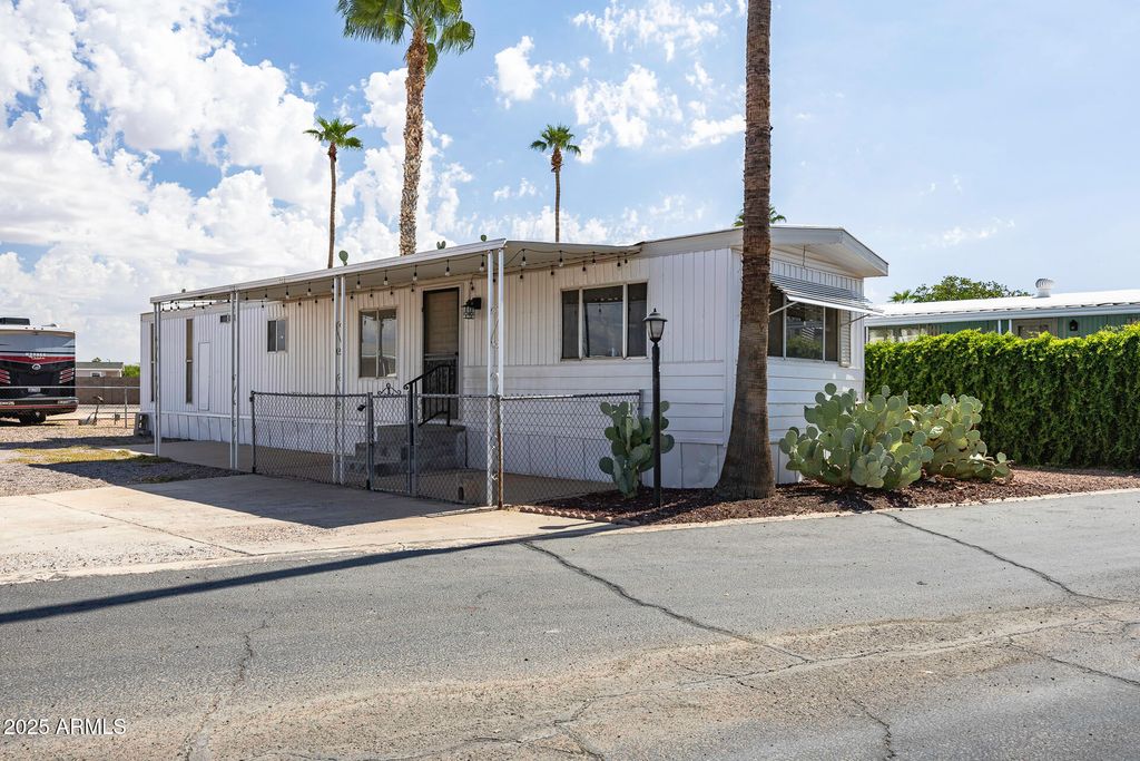 Photo of 120 W O&#39;Neil Drive #72, Casa Grande, AZ 85122 (MLS # 6926794)