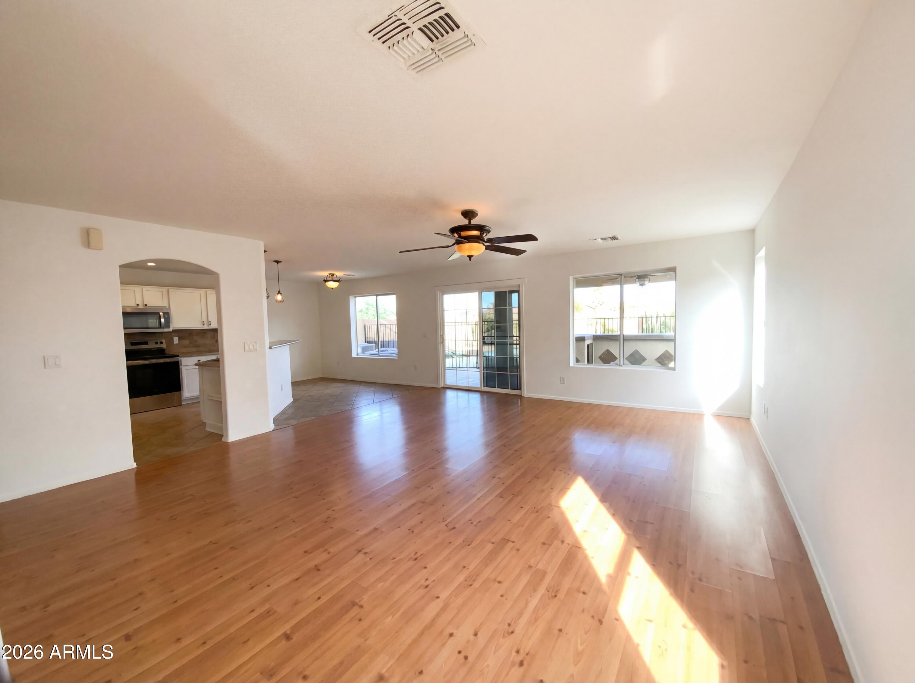 31637 N MESQUITE Way