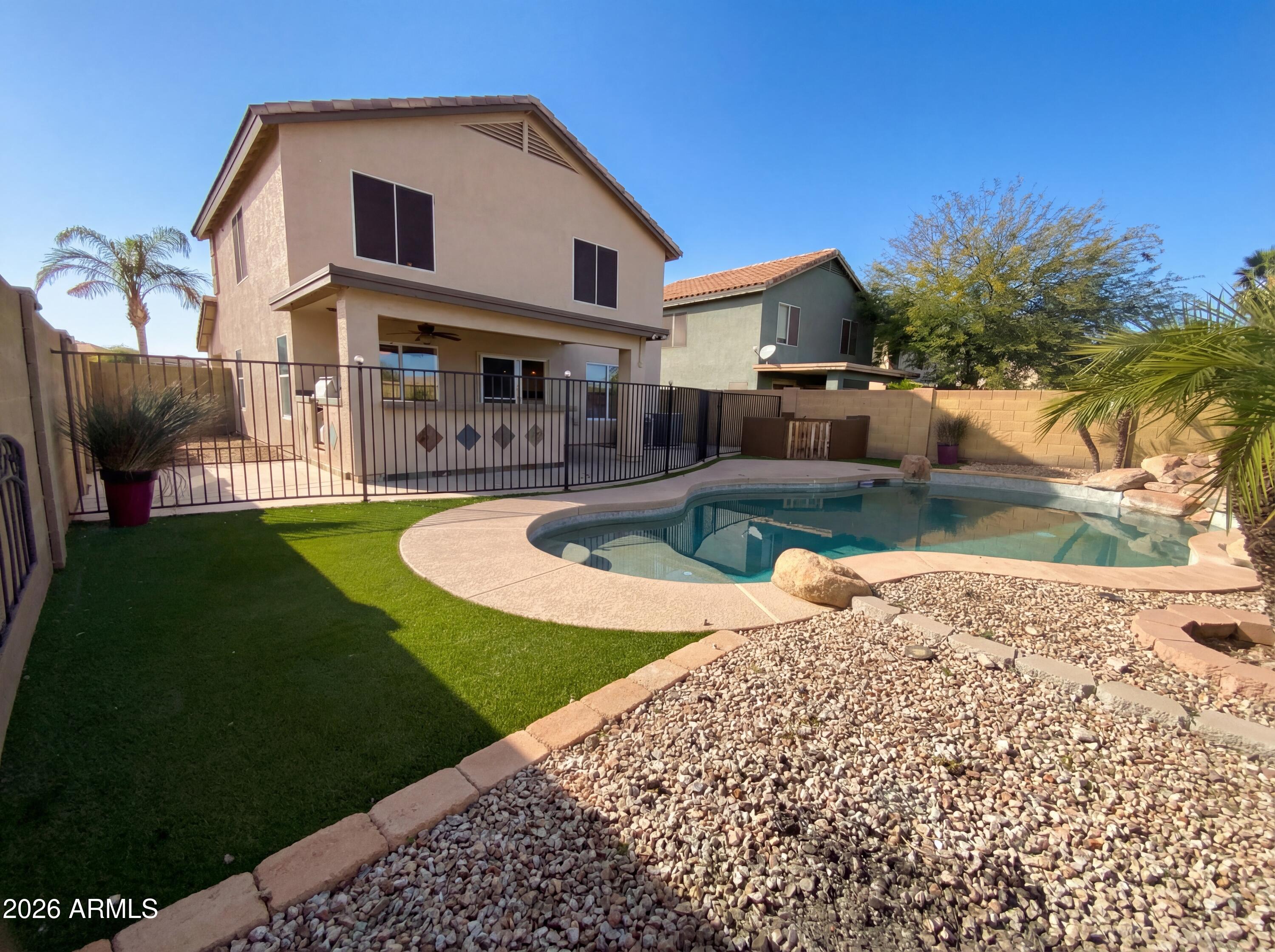 31637 N MESQUITE Way