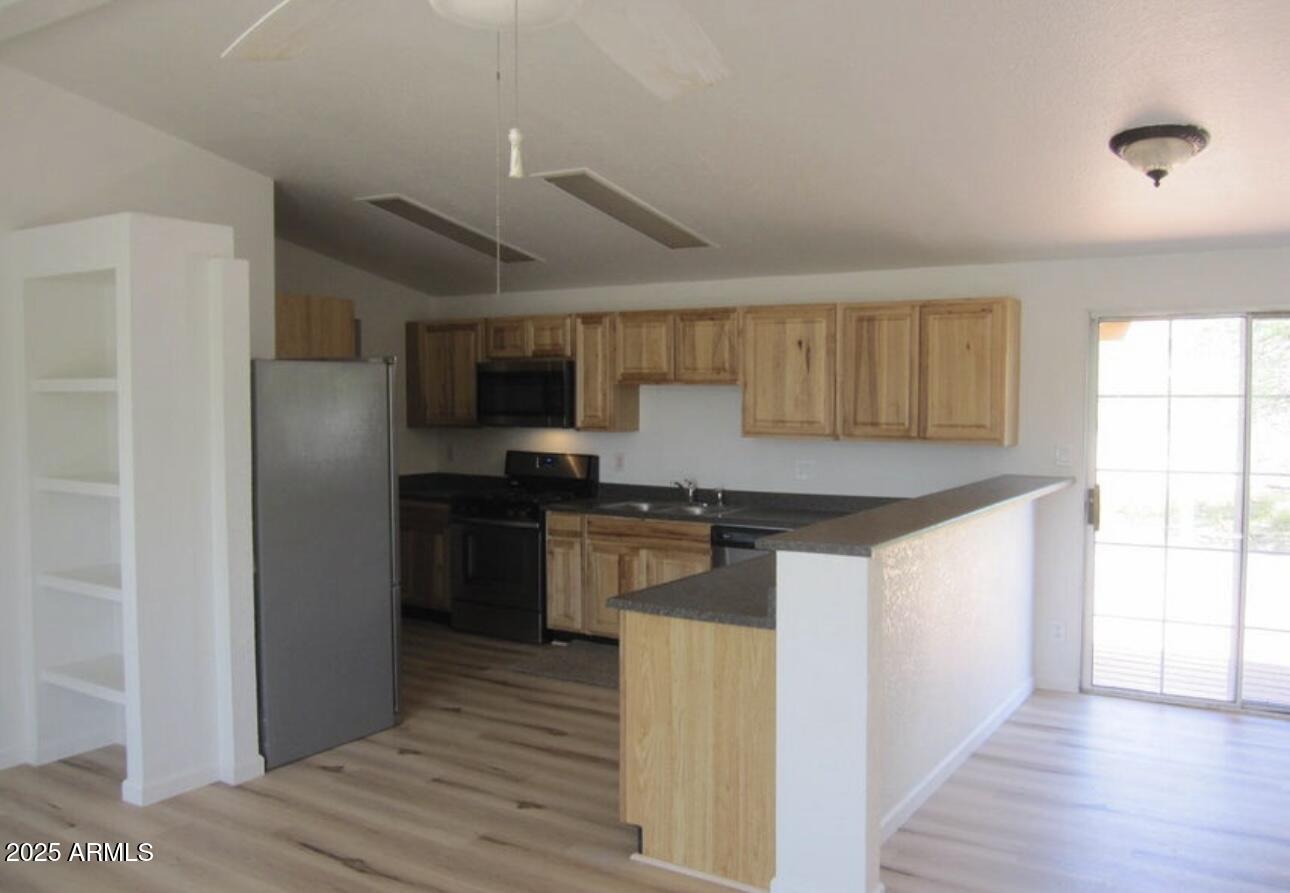 2280 W WINDSONG Street