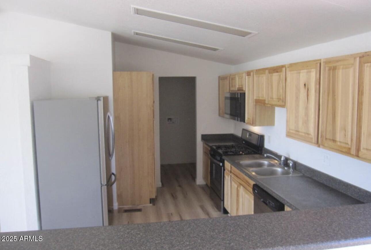 2280 W WINDSONG Street