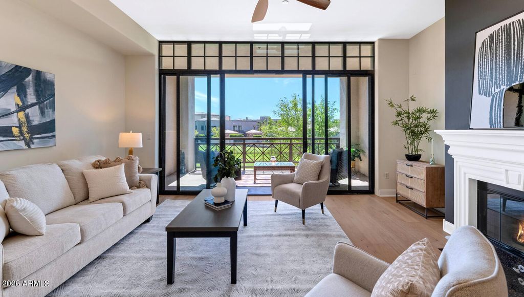 Photo of 8 Biltmore Estate #209, Phoenix, AZ 85016 (MLS # 6999297)