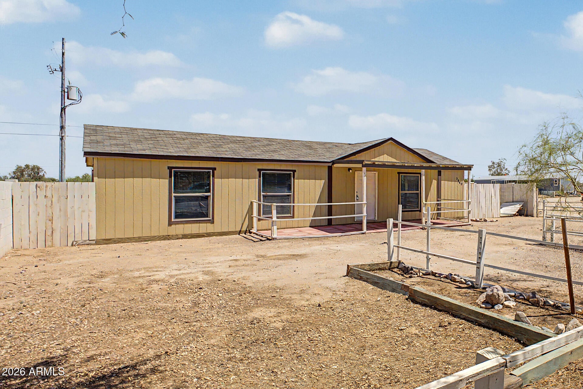 3360 W MADERA Drive