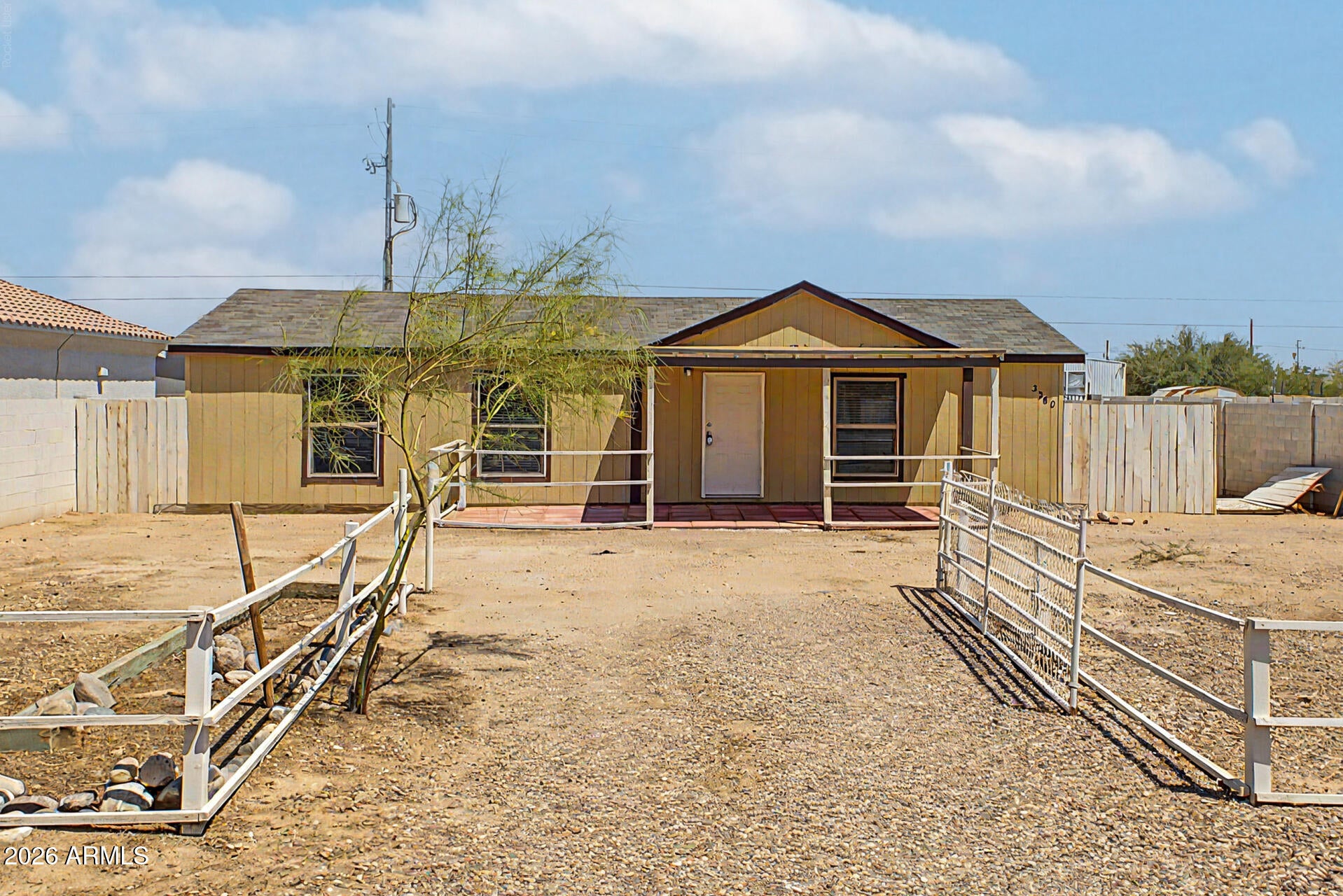 3360 W MADERA Drive