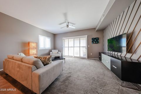 Photo of 920 E Devonshire Avenue #4001, Phoenix, AZ 85014 (MLS # 6943423)