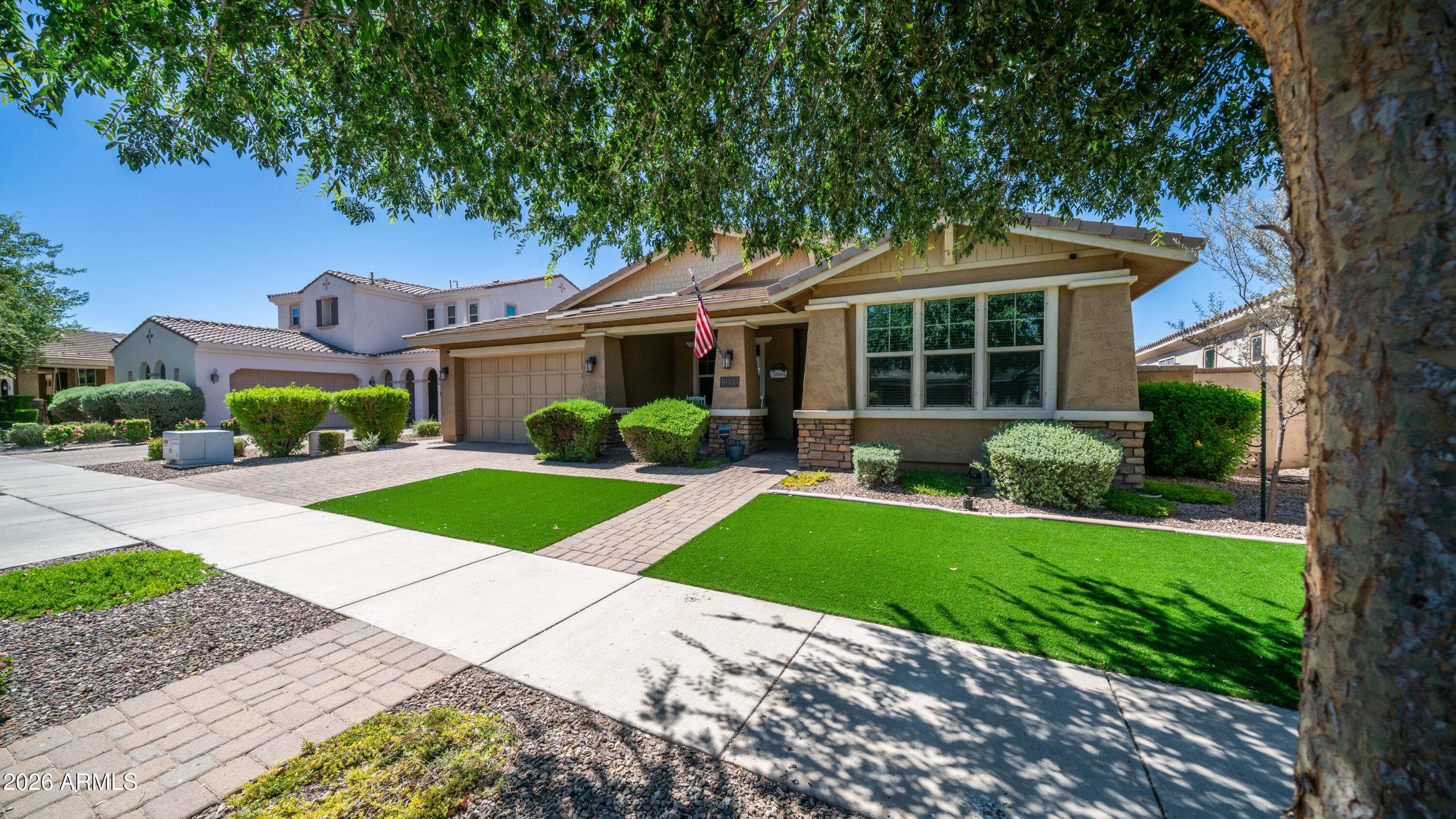 10533 E KINETIC Drive