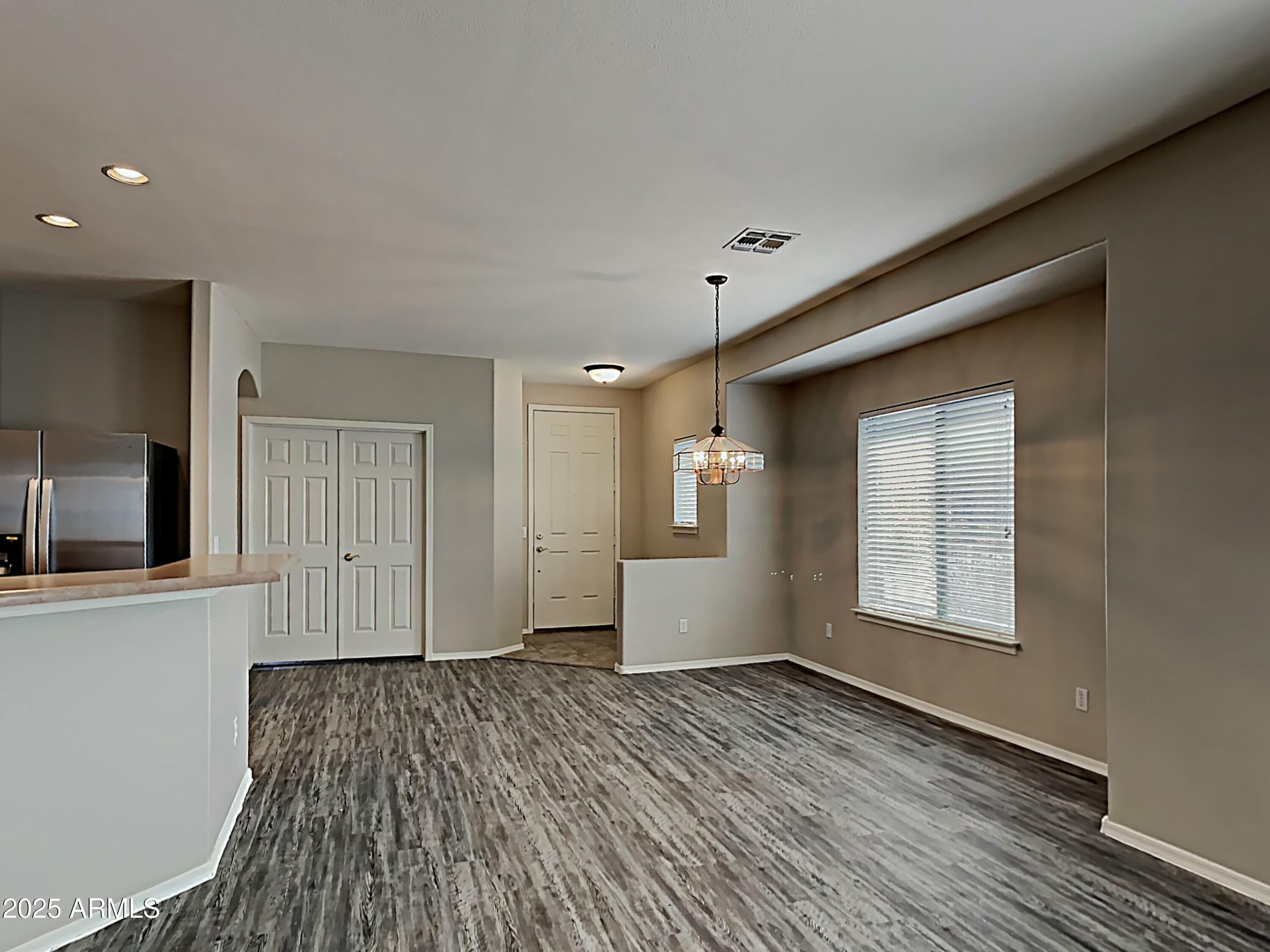 2600 E LA COSTA Drive
