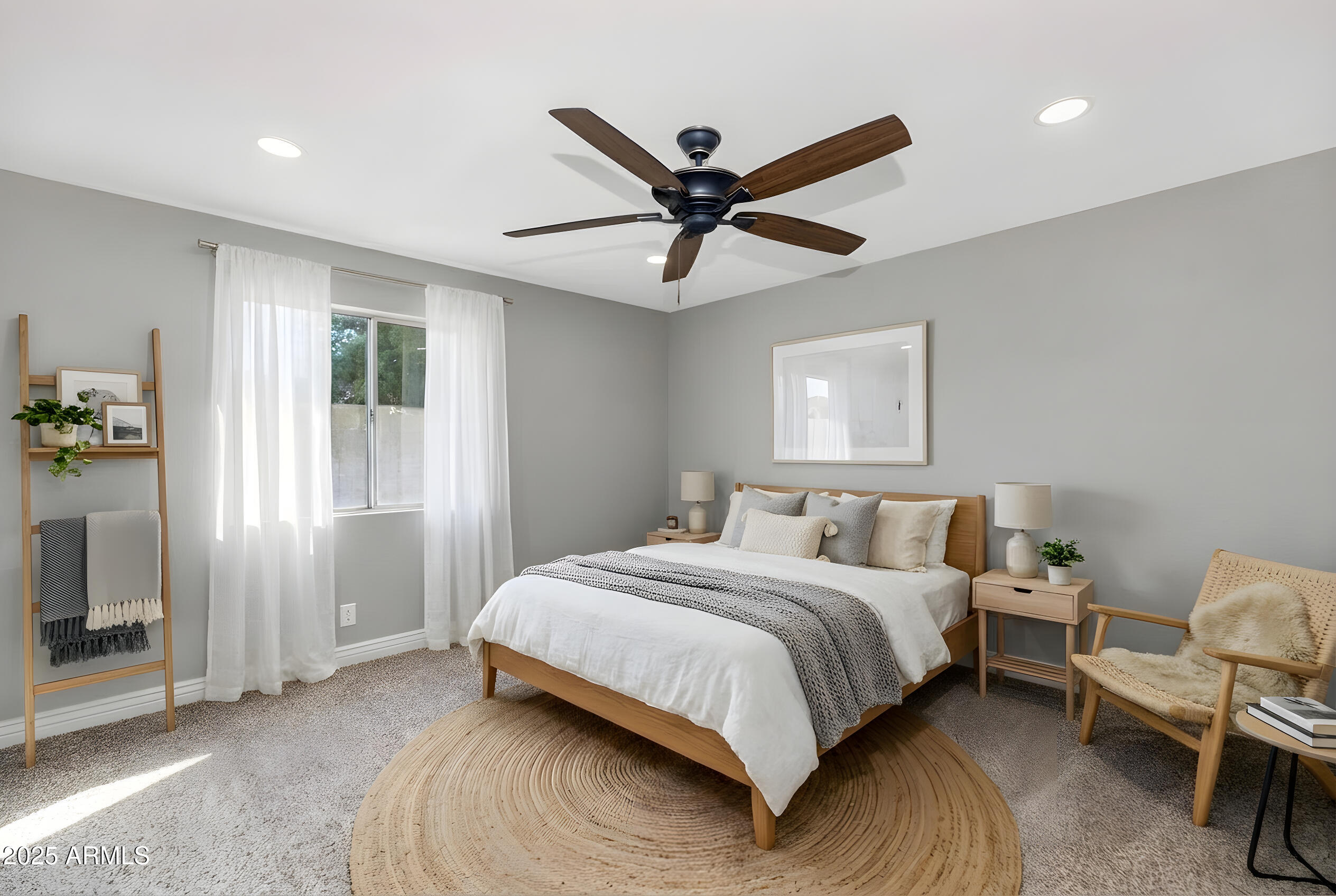 2555 S PATTERSON Street