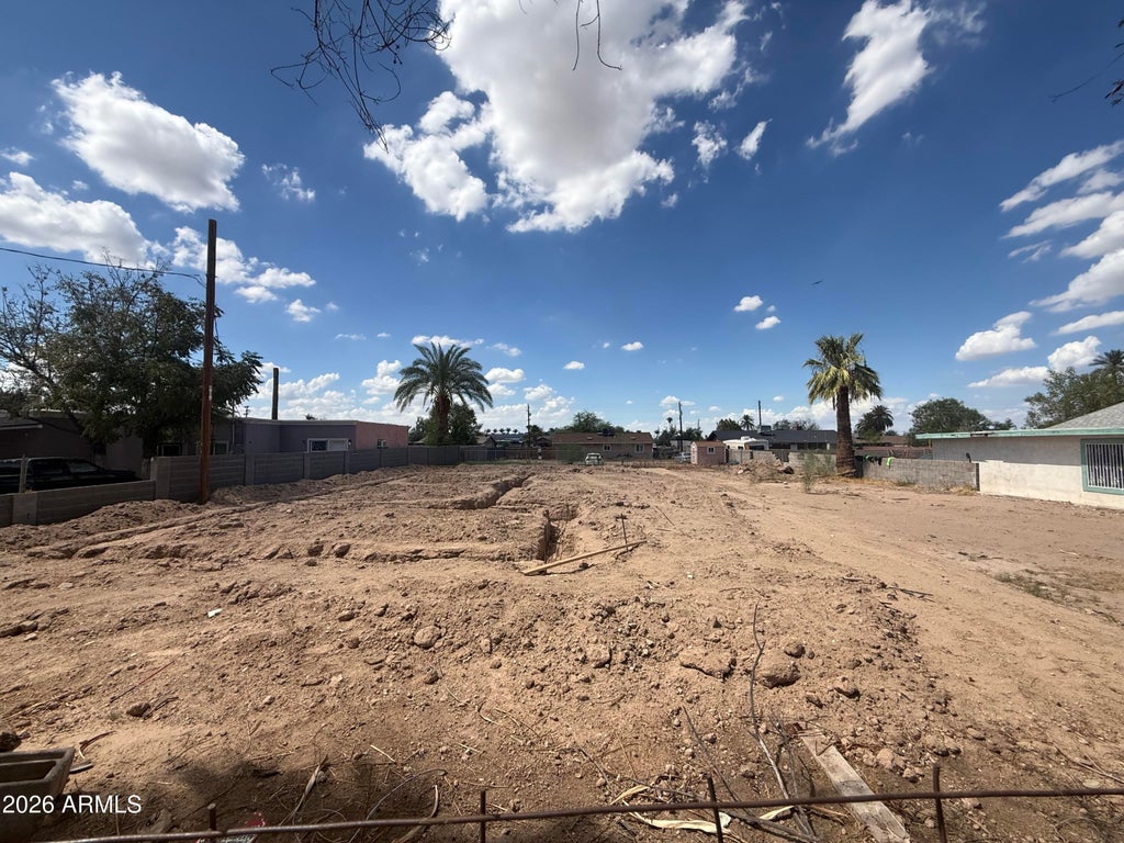 Photo of 5228 S 3rd Street #31, Phoenix, AZ 85040 (MLS # 7081359)