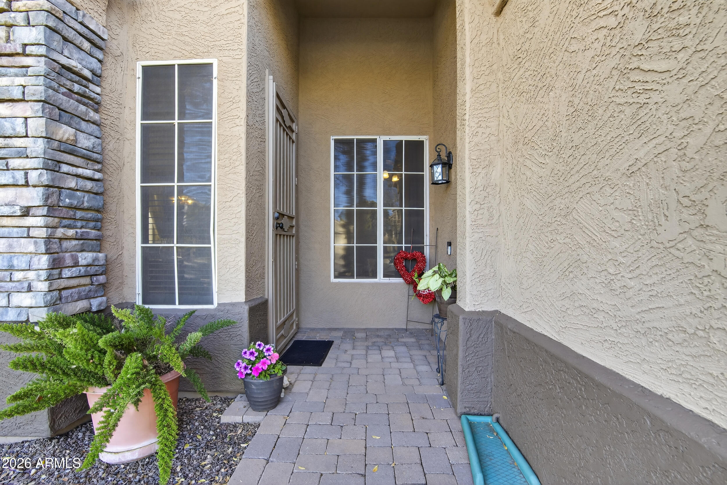 9333 W PONTIAC Drive