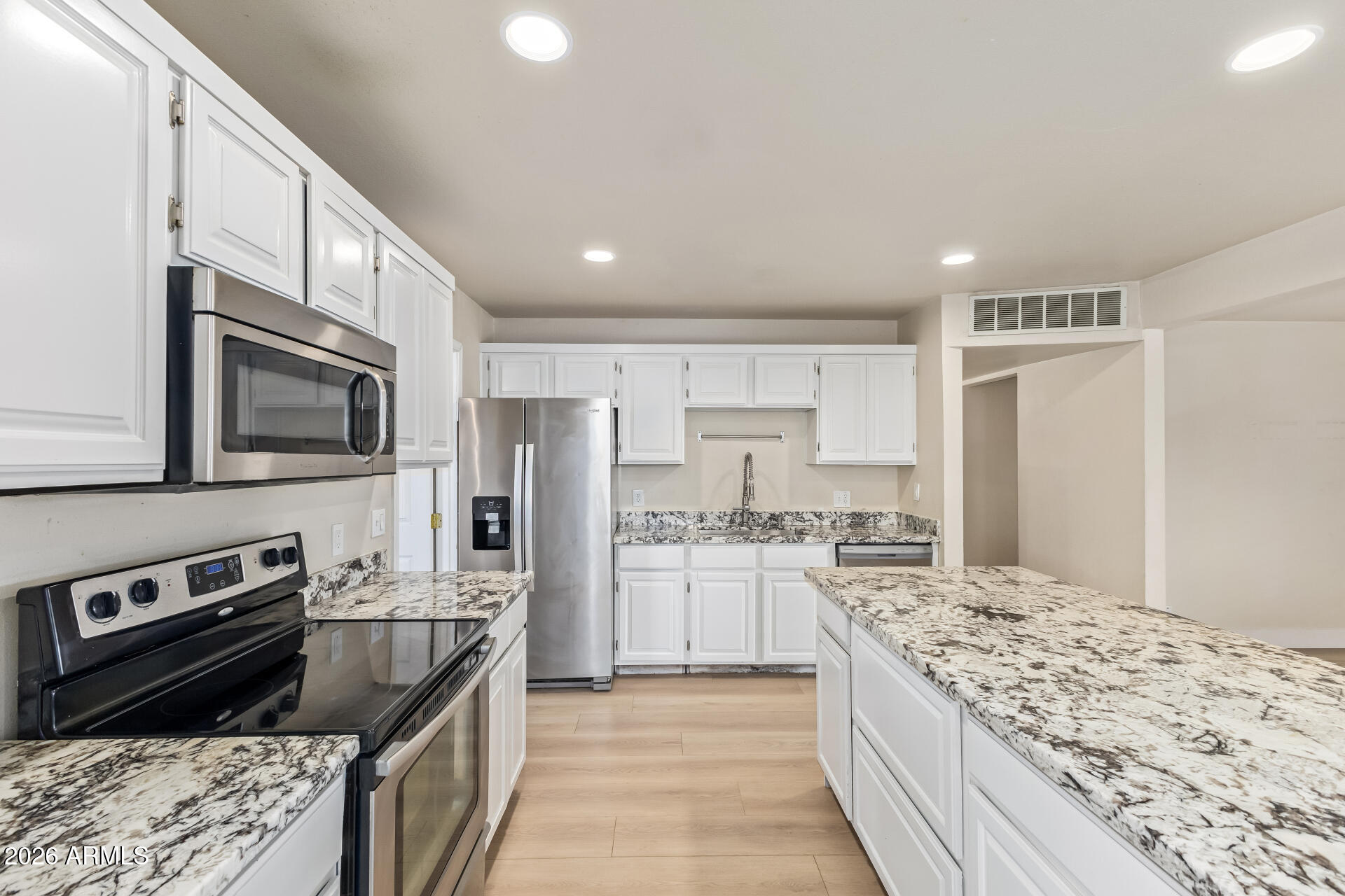 7514 E BEATRICE Street