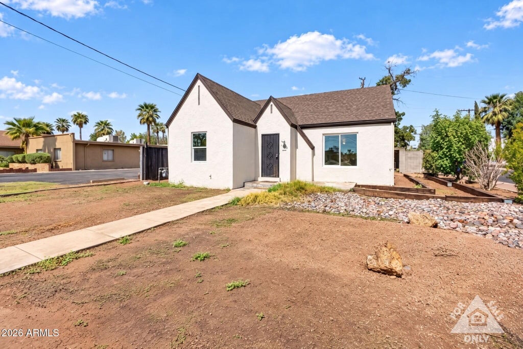 Photo of 130 E 2nd Avenue, Mesa, AZ 85210 (MLS # 7094831)