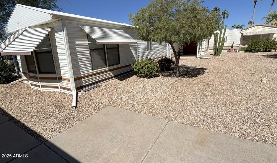 17200 W BELL Road 2195