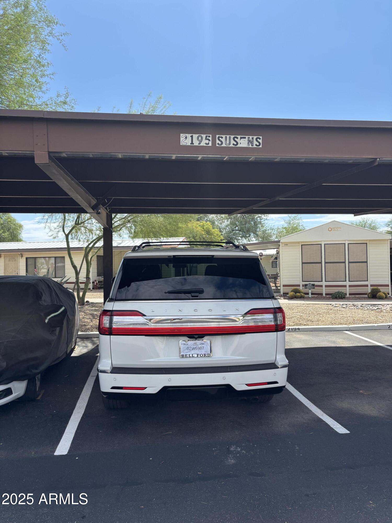 17200 W BELL Road 2195