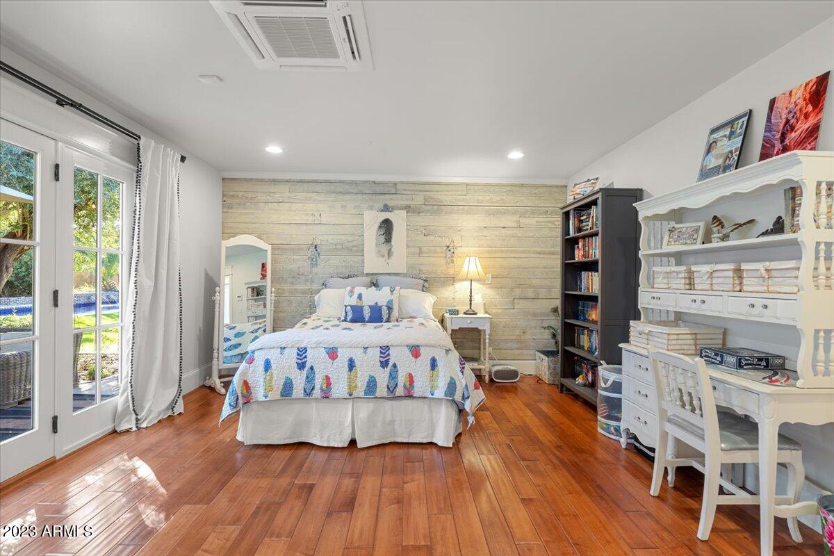 GROVE PARK ESTATES PLAT B - Residential