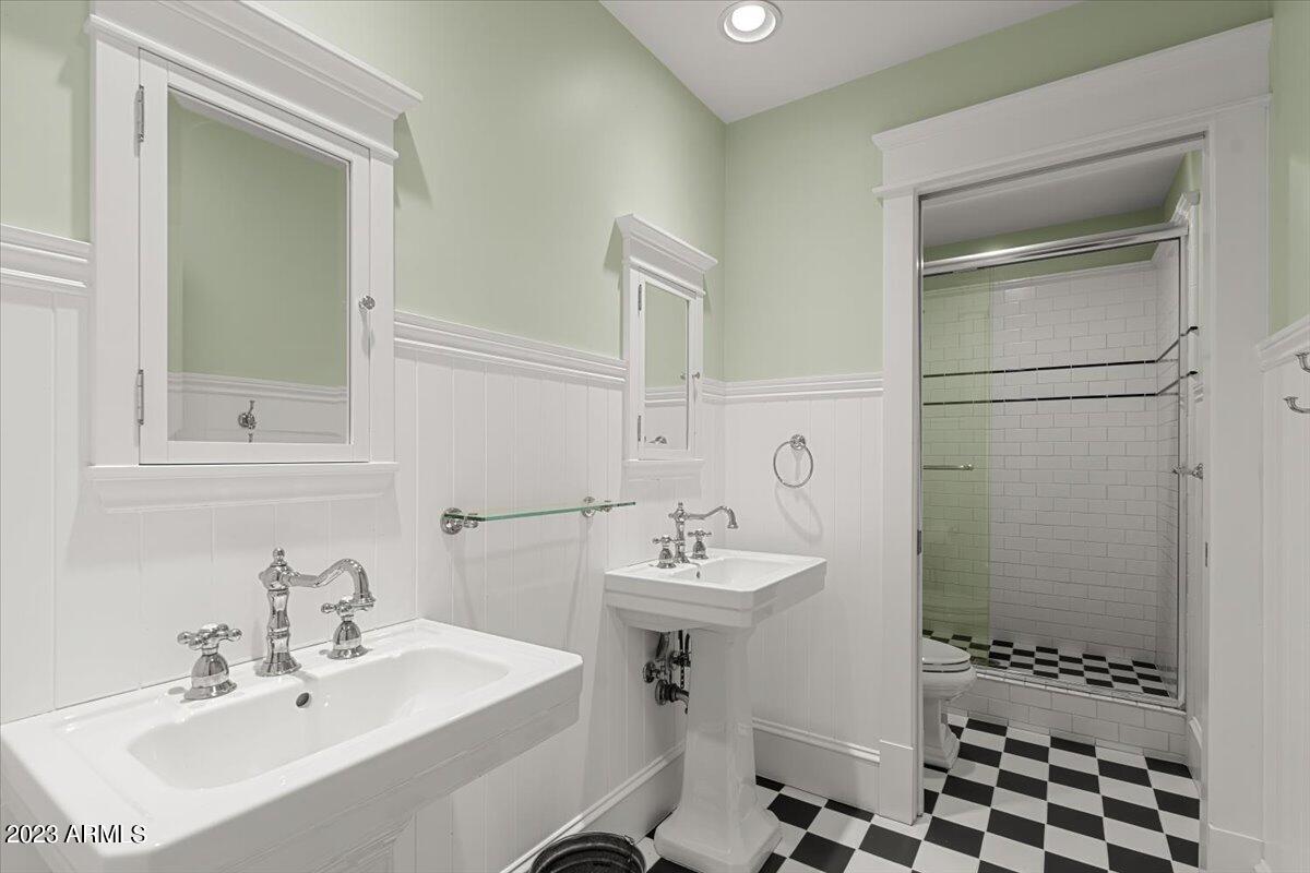GROVE PARK ESTATES PLAT B - Residential