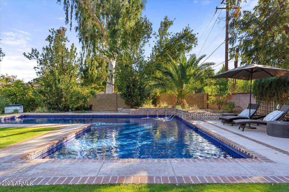 GROVE PARK ESTATES PLAT B - Residential