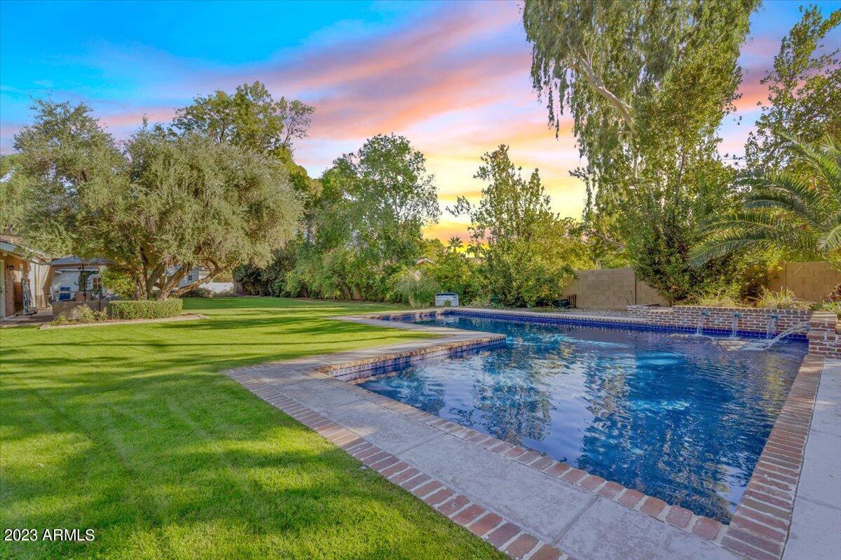 GROVE PARK ESTATES PLAT B - Residential