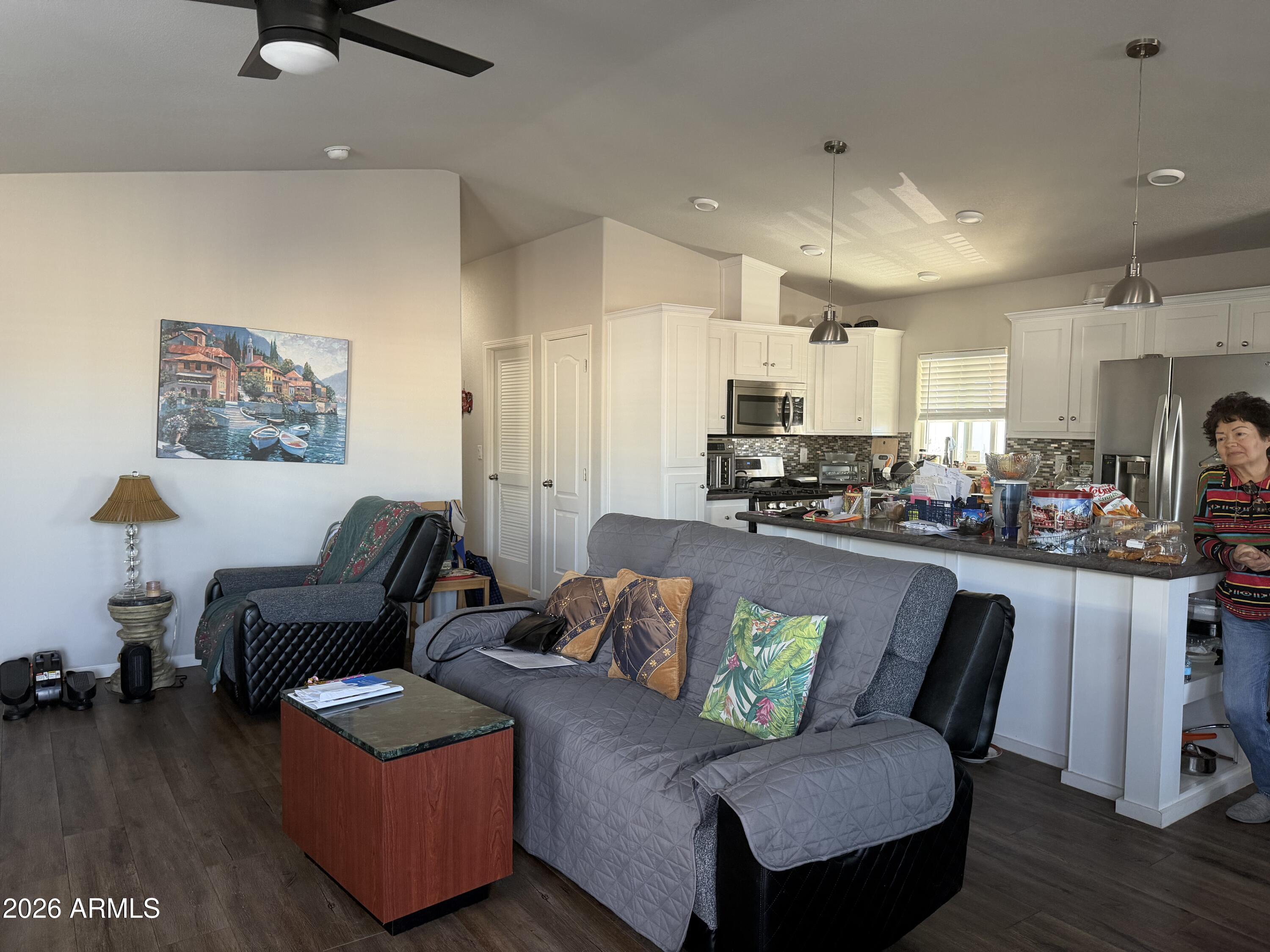 535 S ALMA SCHOOL Road 31