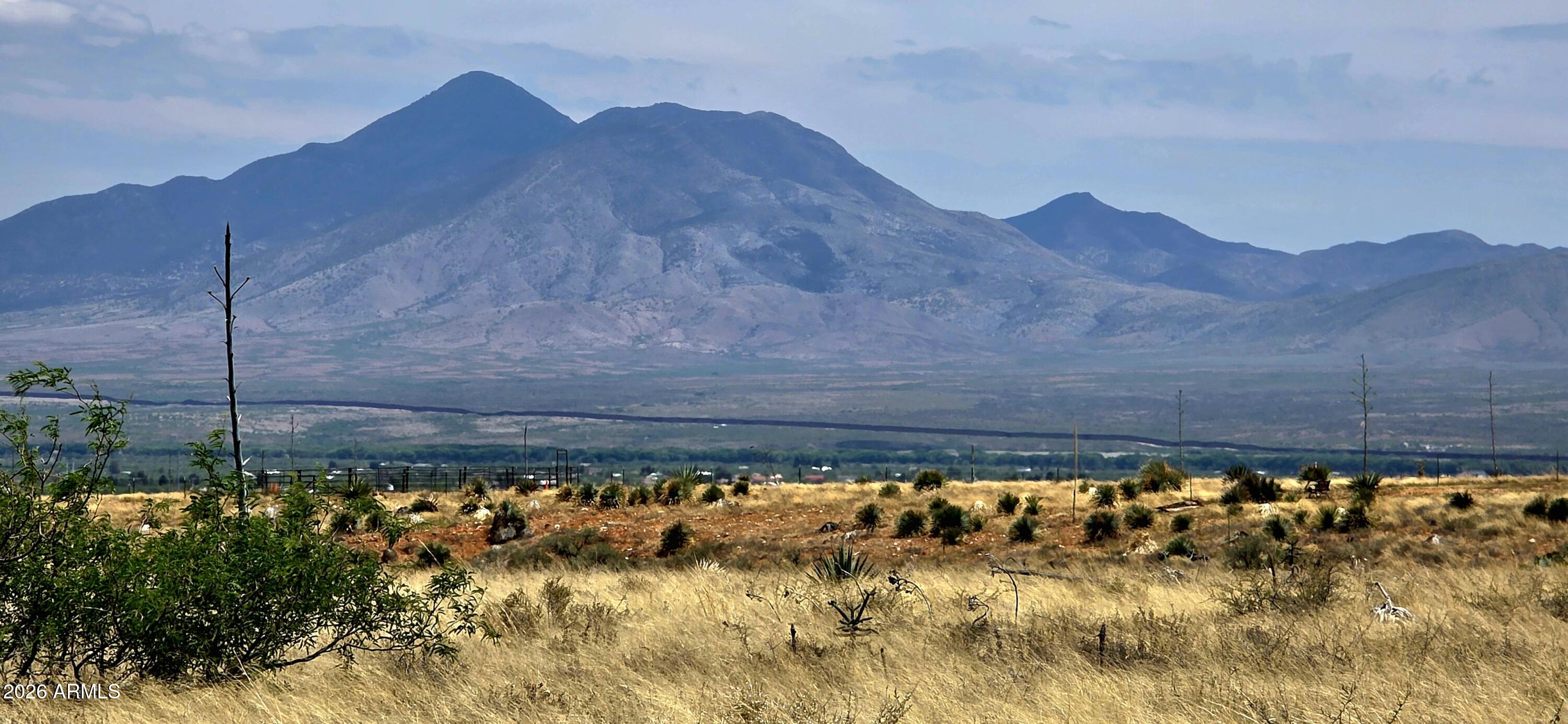 WILD HORSE 2 - Land