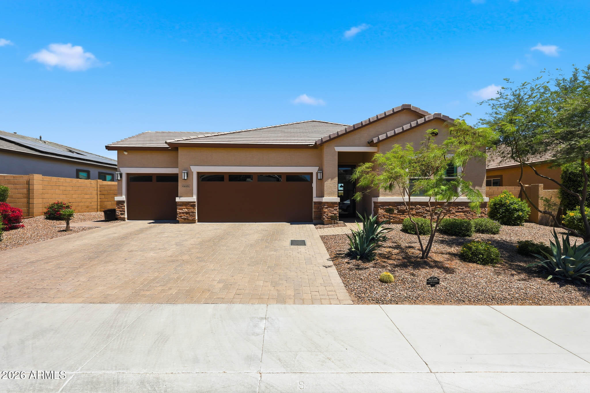 6601 N 127TH Drive