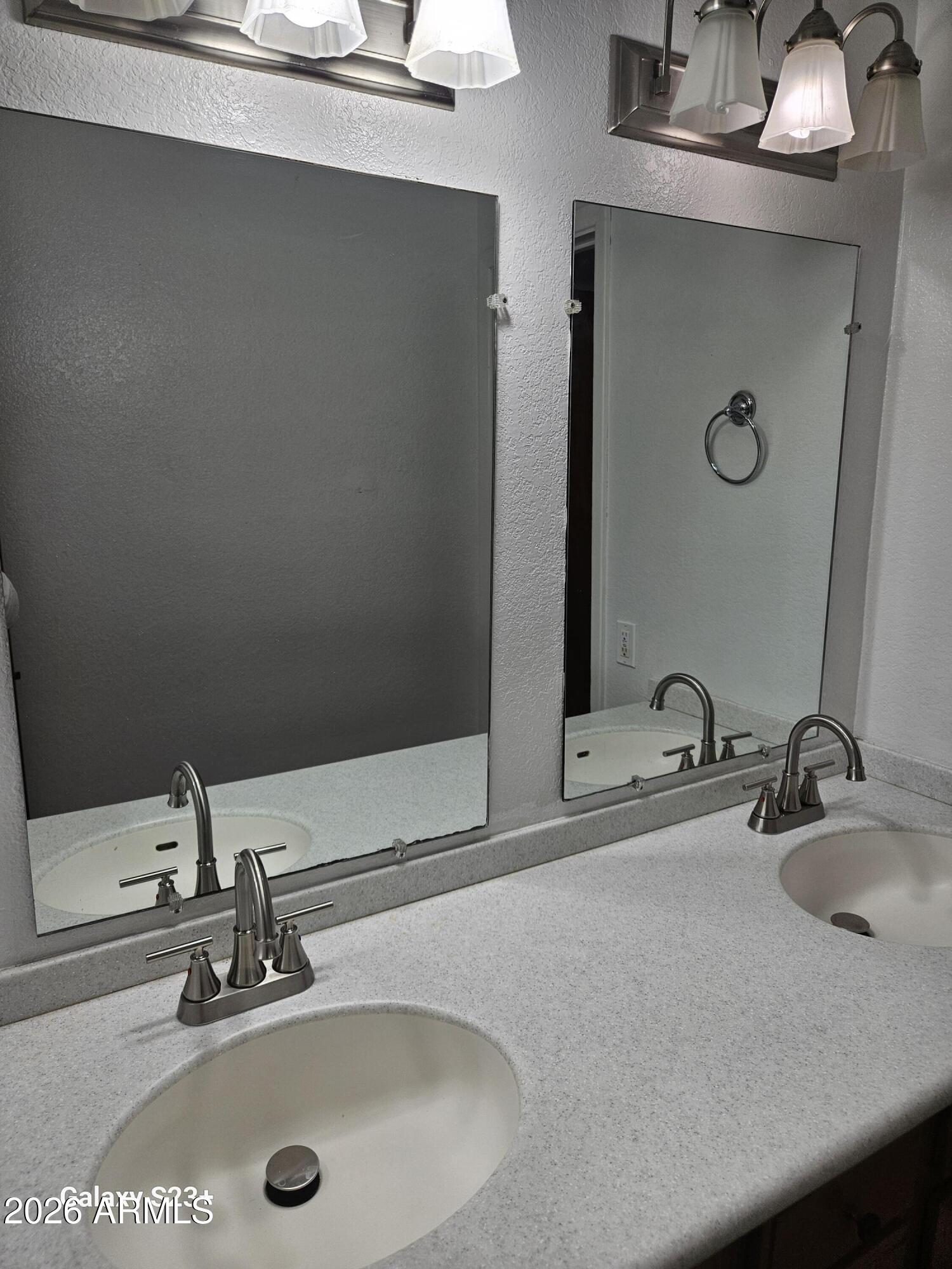 LAVEEN ESTATES 4 - Residential