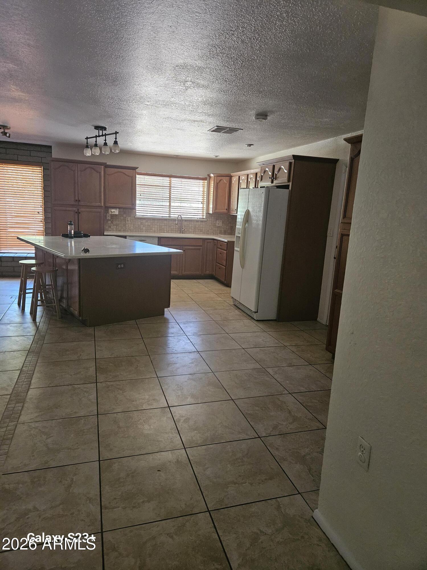 LAVEEN ESTATES 4 - Residential