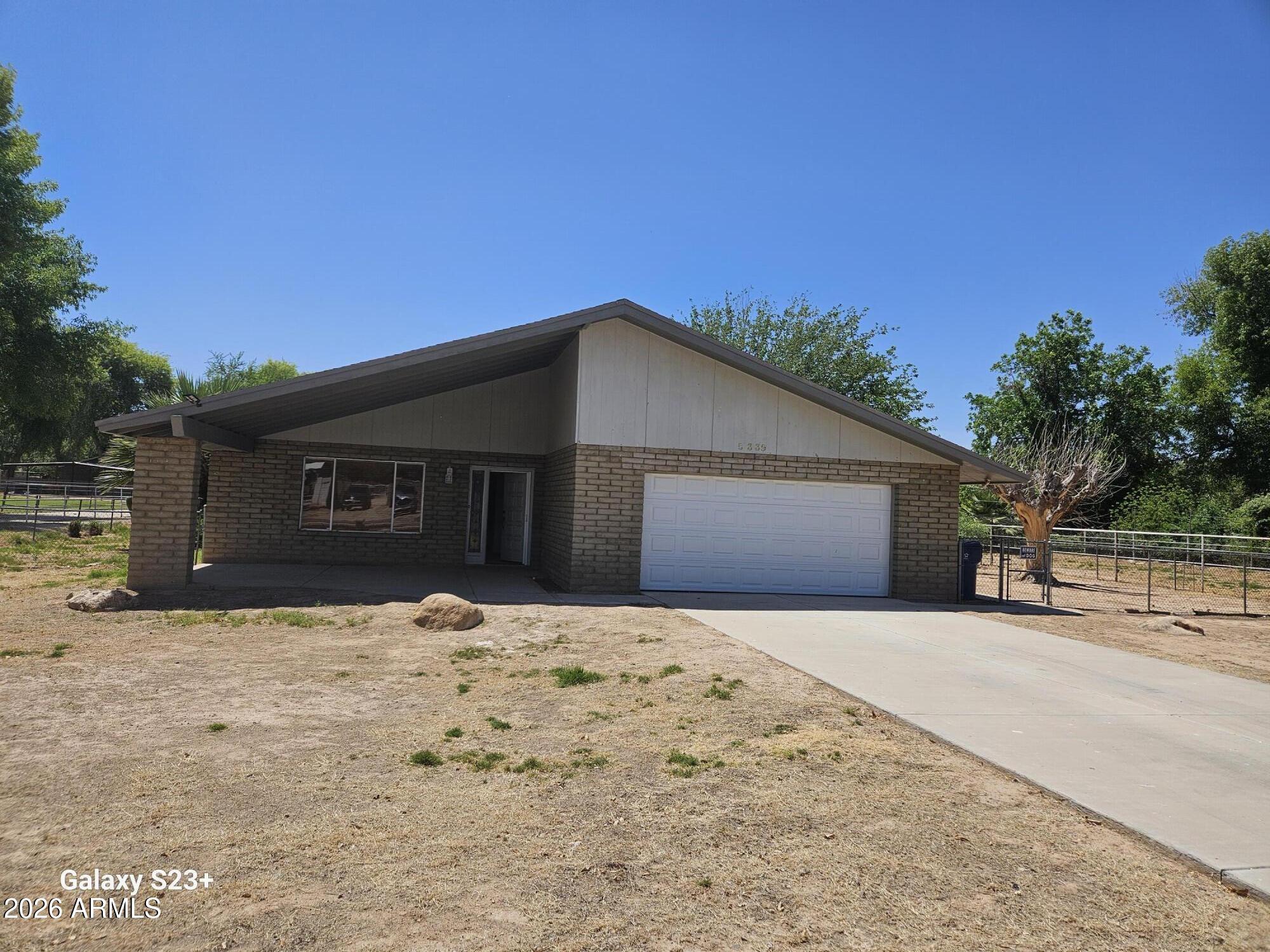 LAVEEN ESTATES 4 - Residential