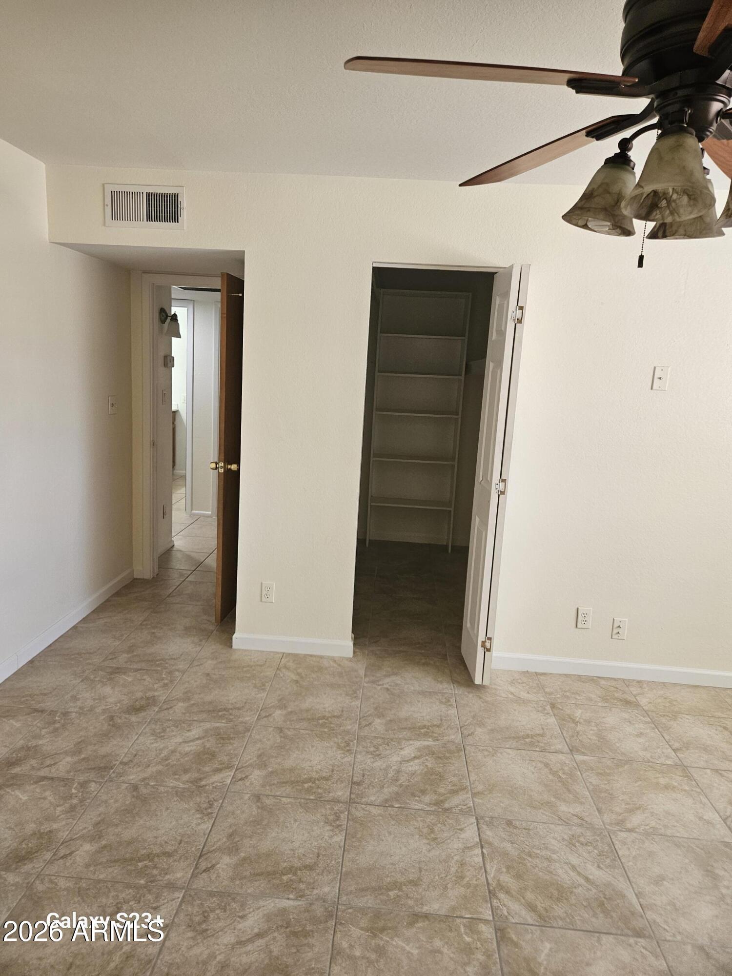 LAVEEN ESTATES 4 - Residential