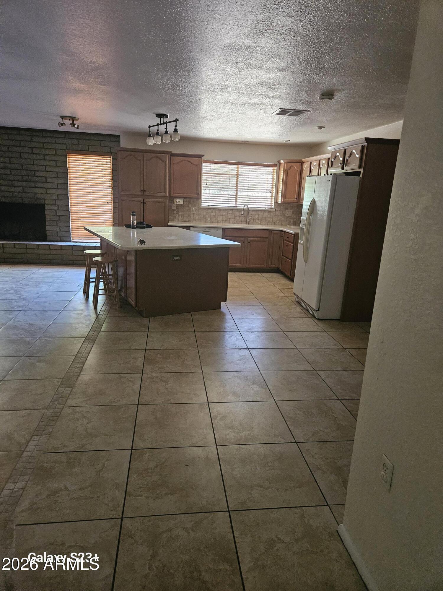 LAVEEN ESTATES 4 - Residential