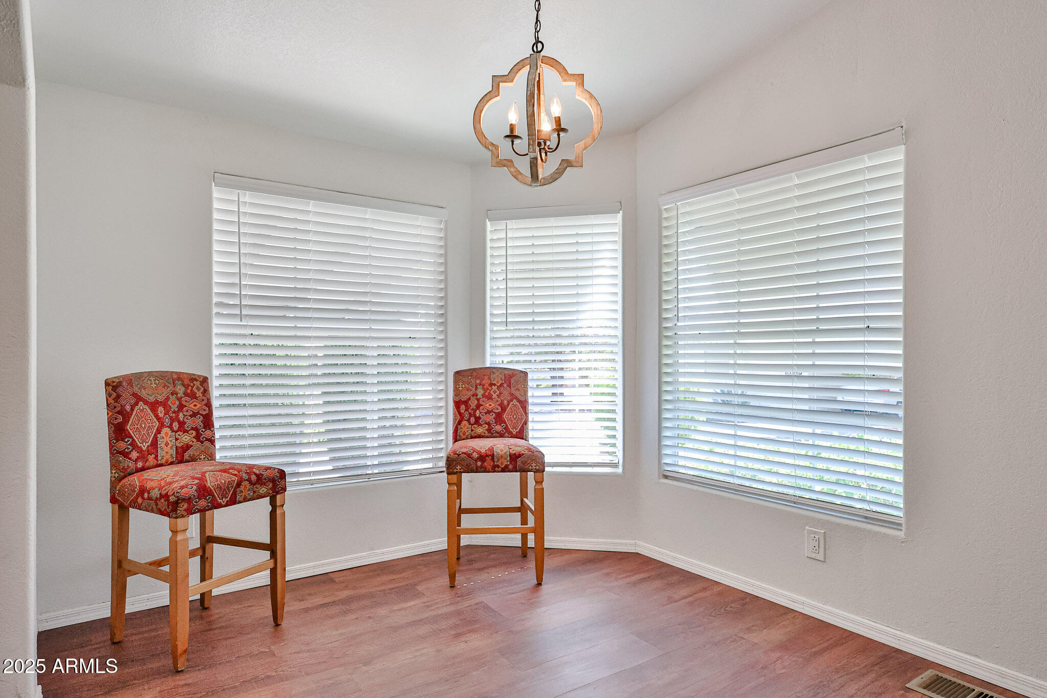 3901 E PINNACLE PEAK Road 196