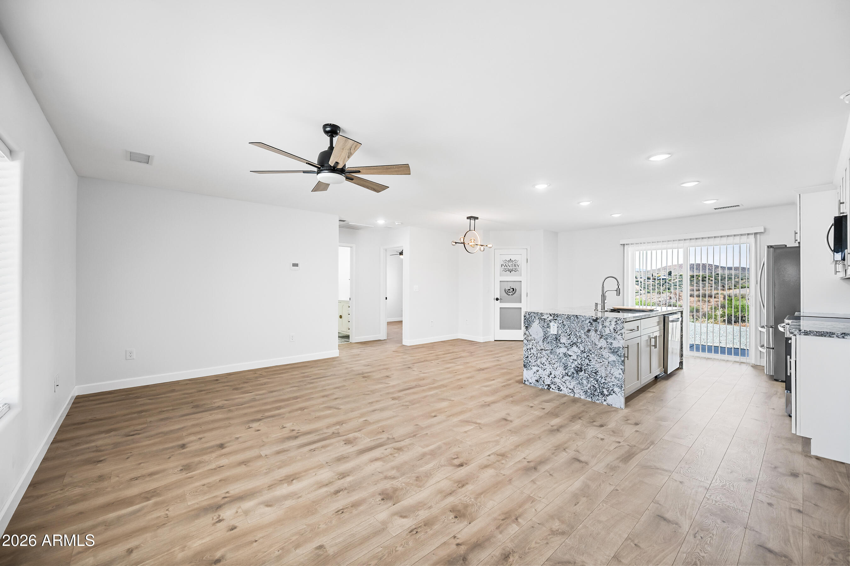 16552 S WHITE ROCK Lane