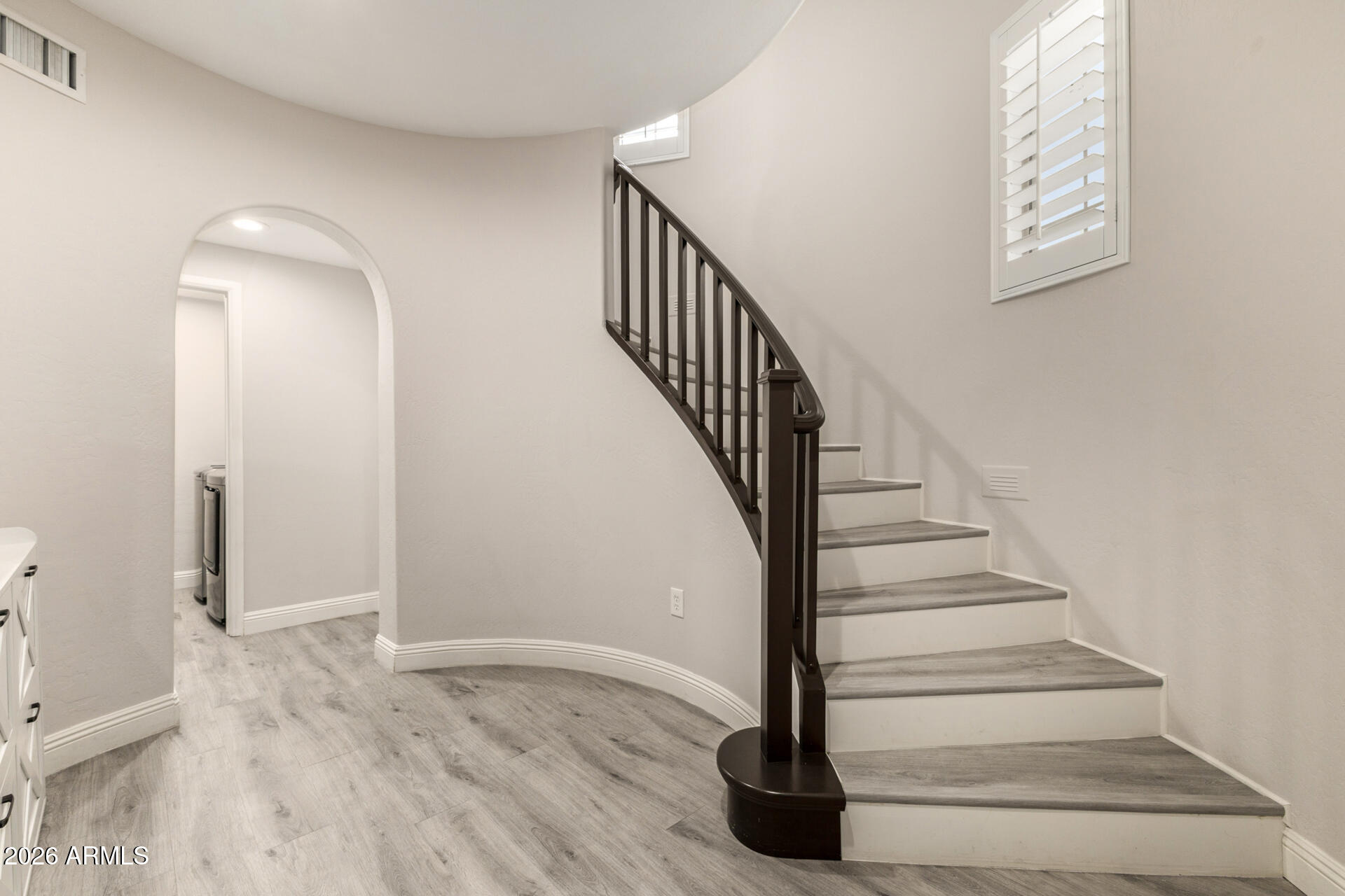 3935 E ROUGH RIDER Road 1071