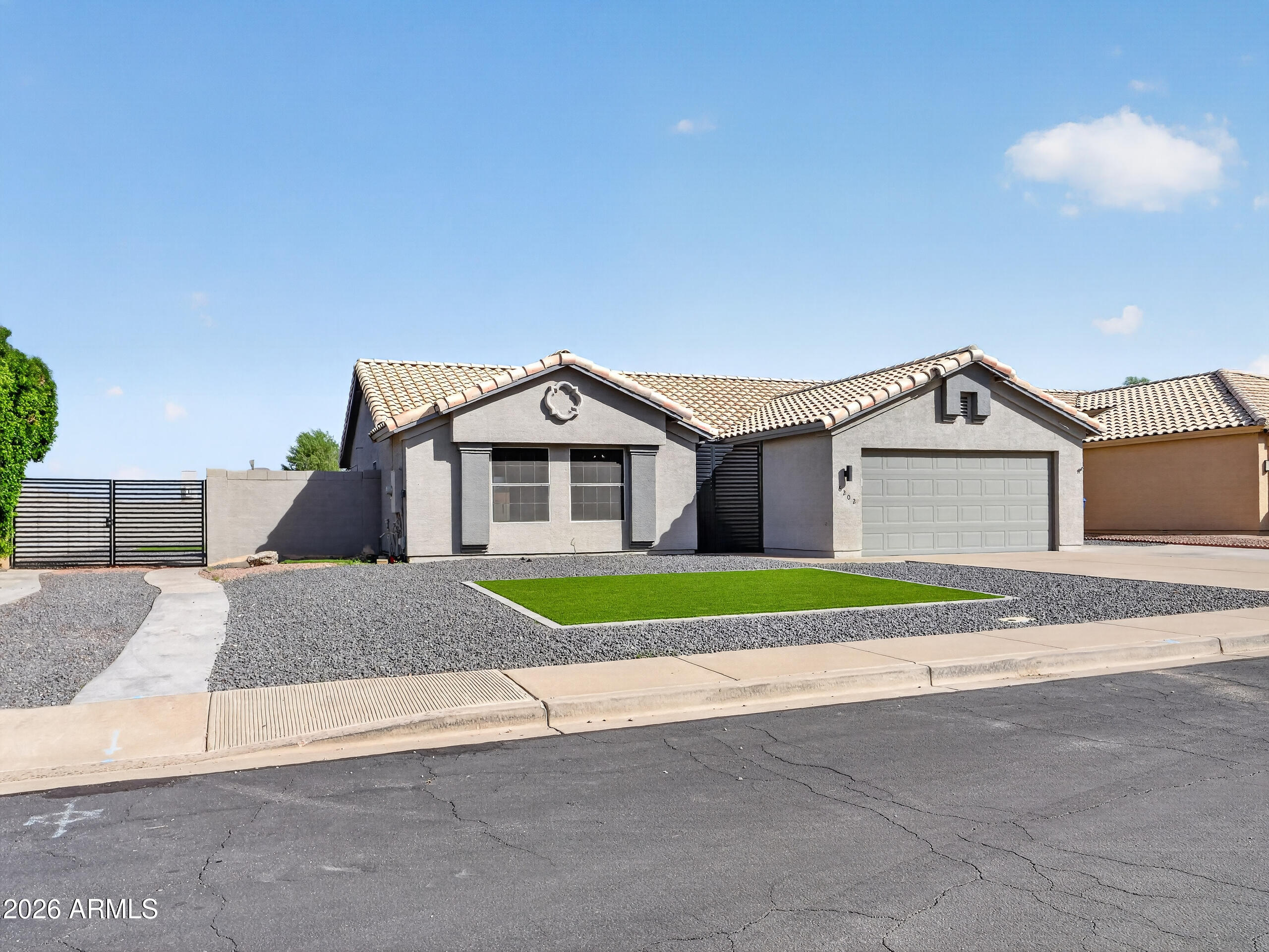 Homes for Sale in Queen Creek Arizona 2 6202 E QUARTZ Street