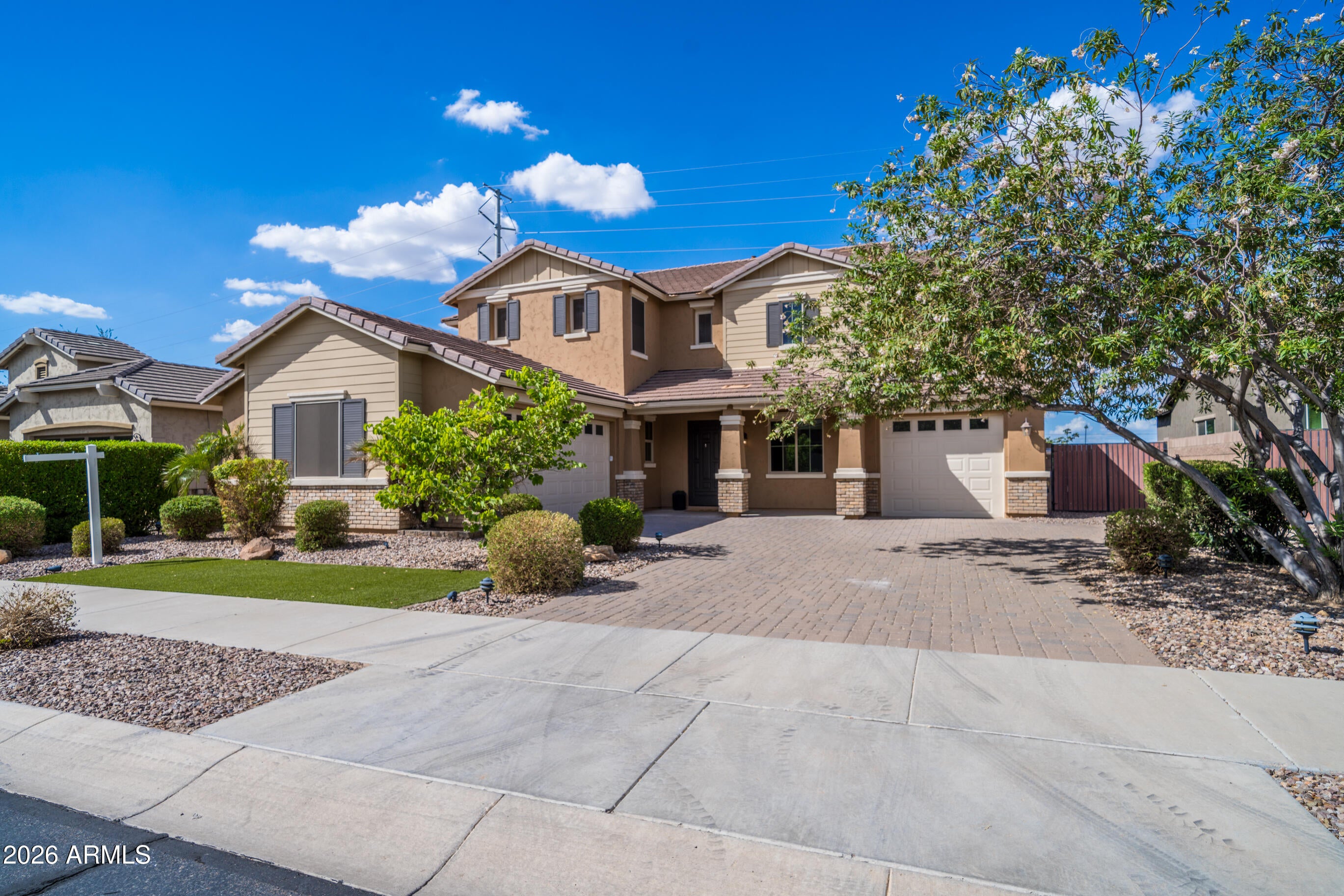 20562 E RAVEN Drive