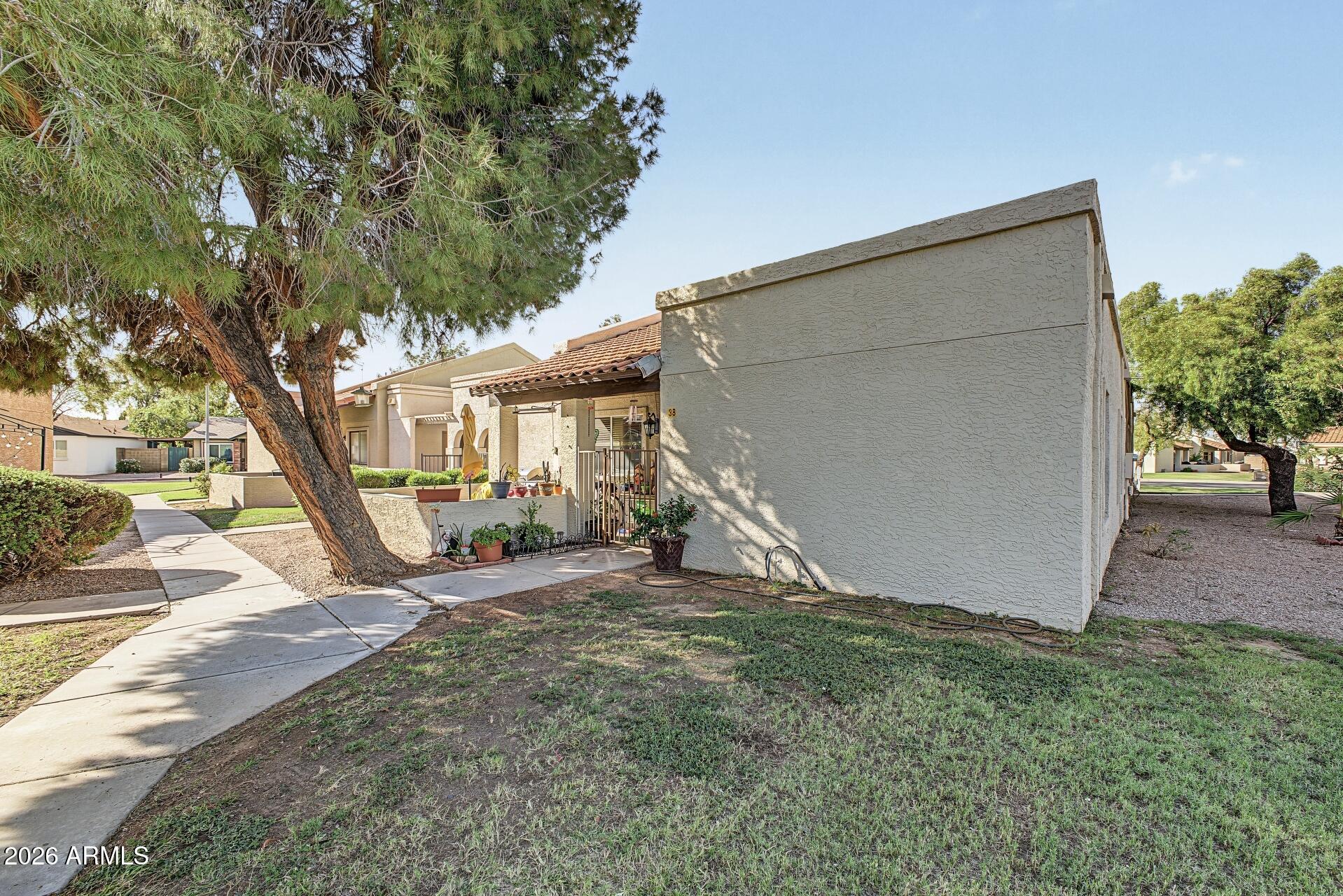875 S NEBRASKA Street 38