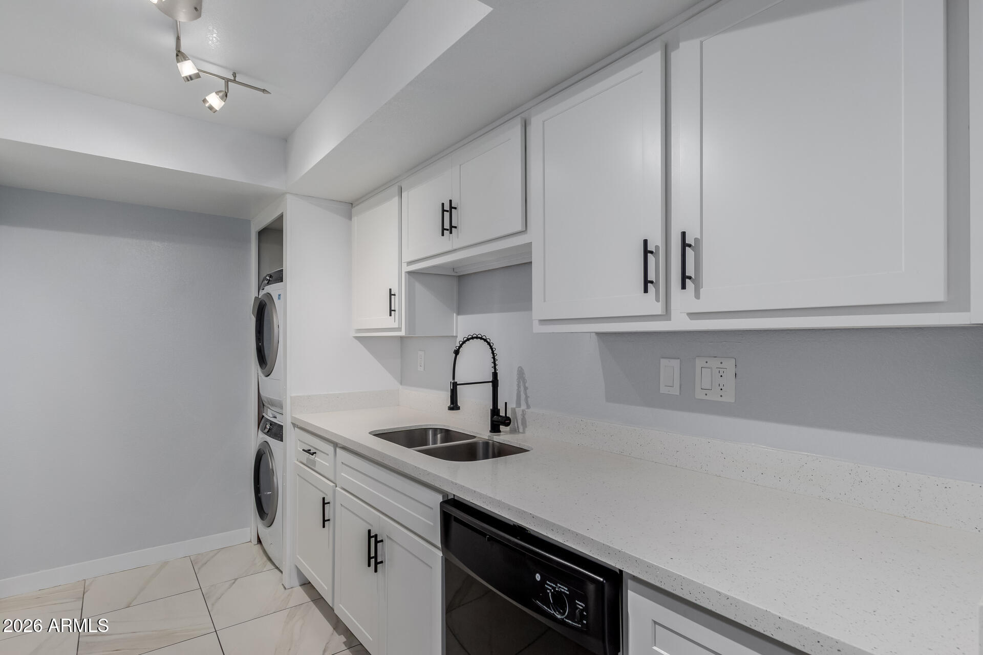 SADDLETREE CONDOMINIUMS - Residential